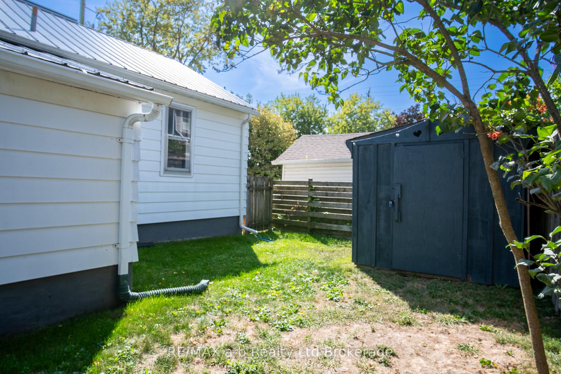 Photo 7 of 6 Rodgers Street, Tillsonburg — HOMEH