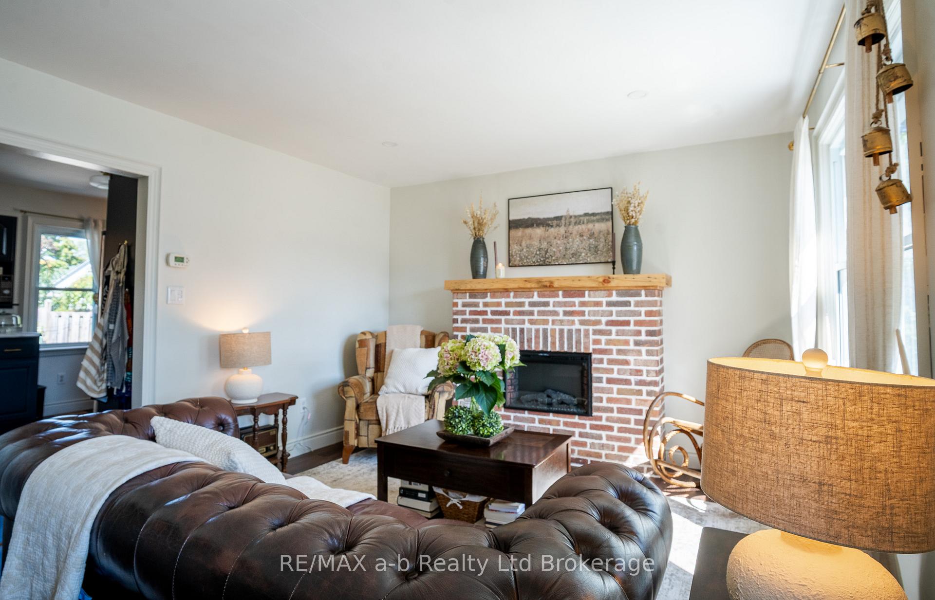 Photo 8 of 6 Rodgers Street, Tillsonburg — HOMEH