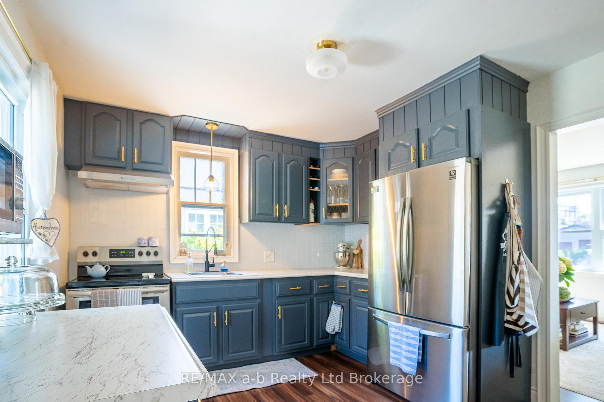 Photo 11 of 6 Rodgers Street, Tillsonburg — HOMEH