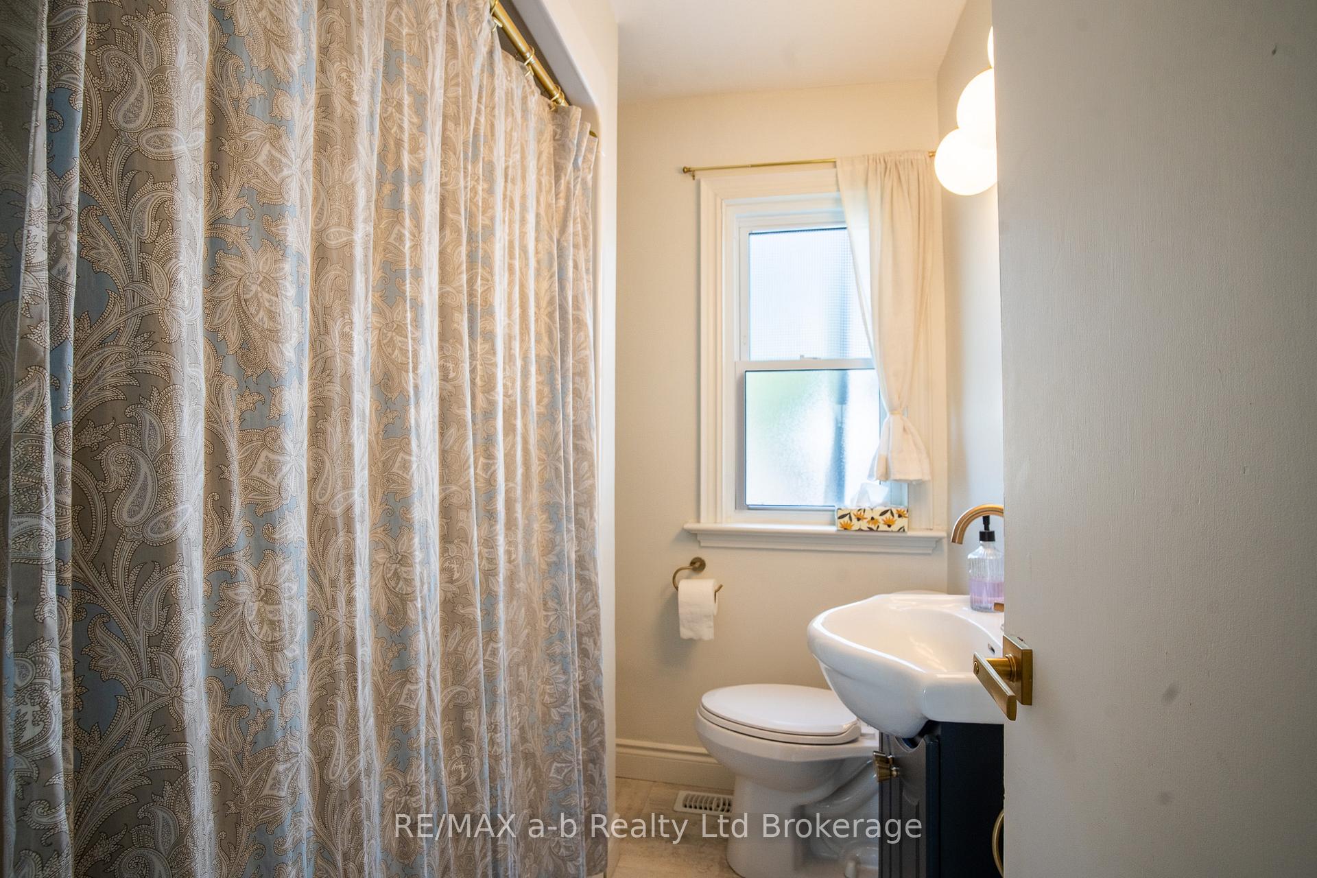 Photo 17 of 6 Rodgers Street, Tillsonburg — HOMEH