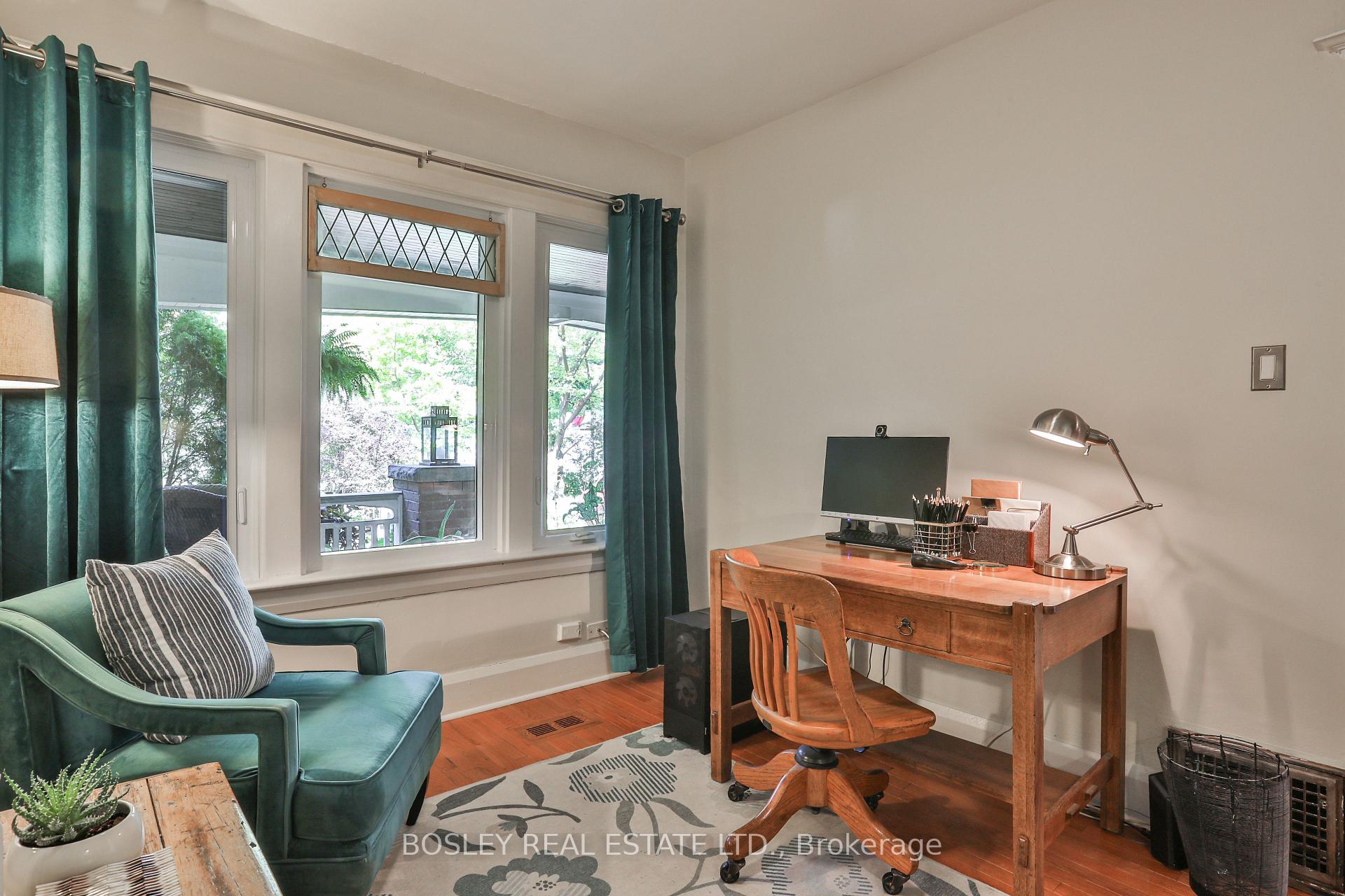 Photo 9 of 14 Beach View Crescent, Toronto, East End-Danforth — HOMEH