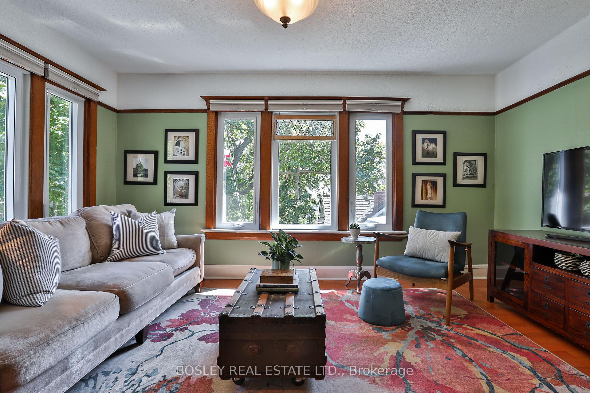 Photo 16 of 14 Beach View Crescent, Toronto, East End-Danforth — HOMEH