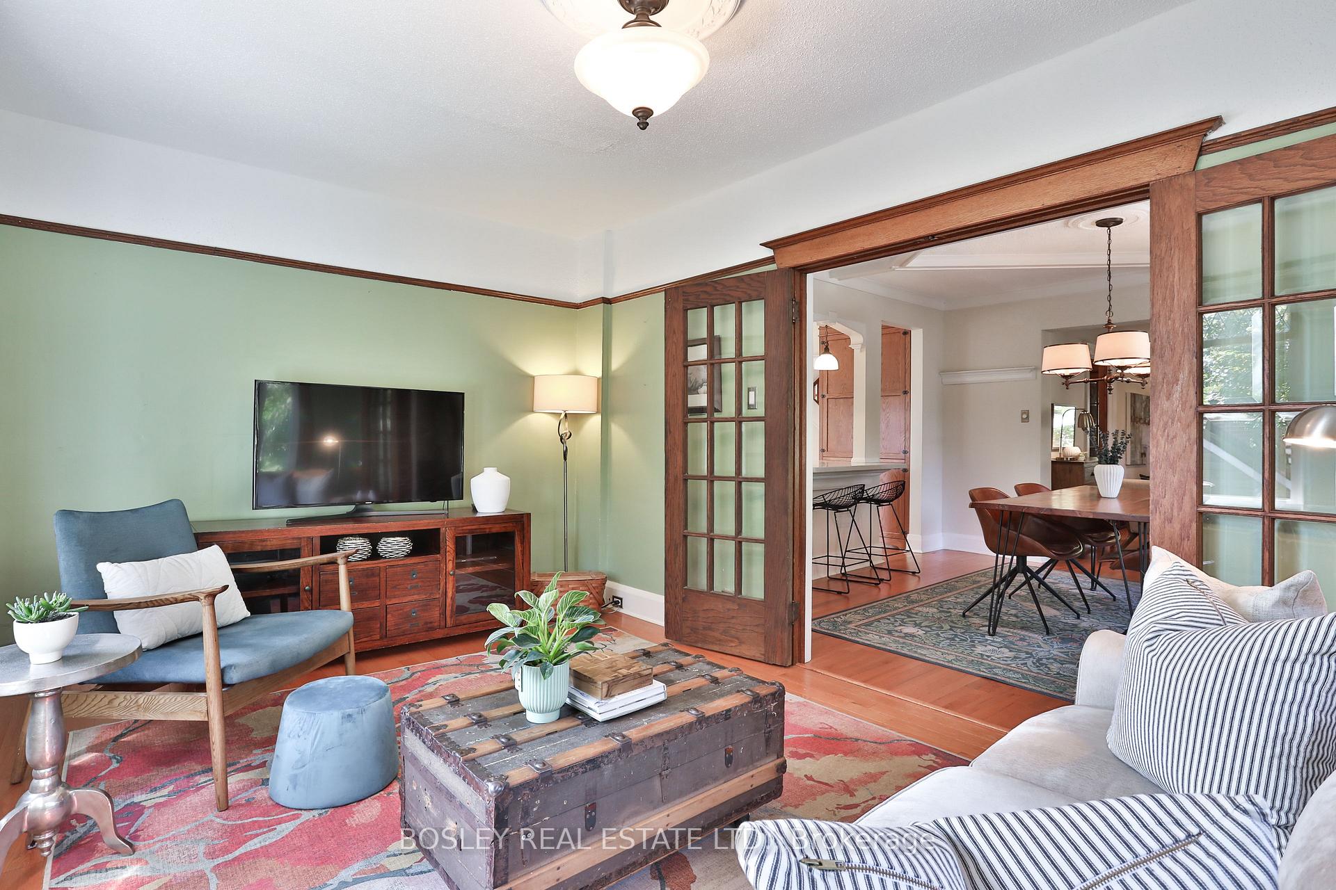 Photo 18 of 14 Beach View Crescent, Toronto, East End-Danforth — HOMEH