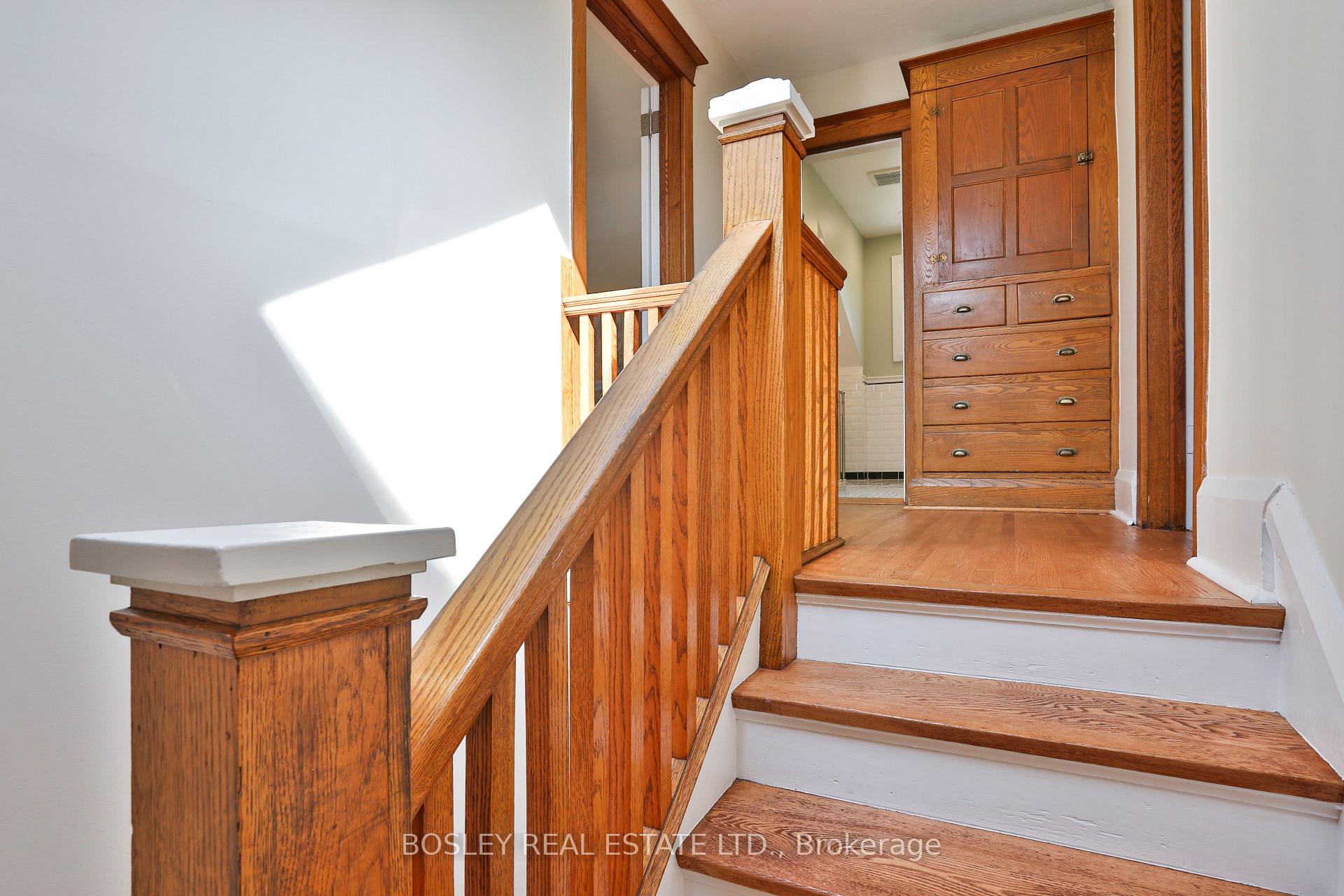 Photo 24 of 14 Beach View Crescent, Toronto, East End-Danforth — HOMEH