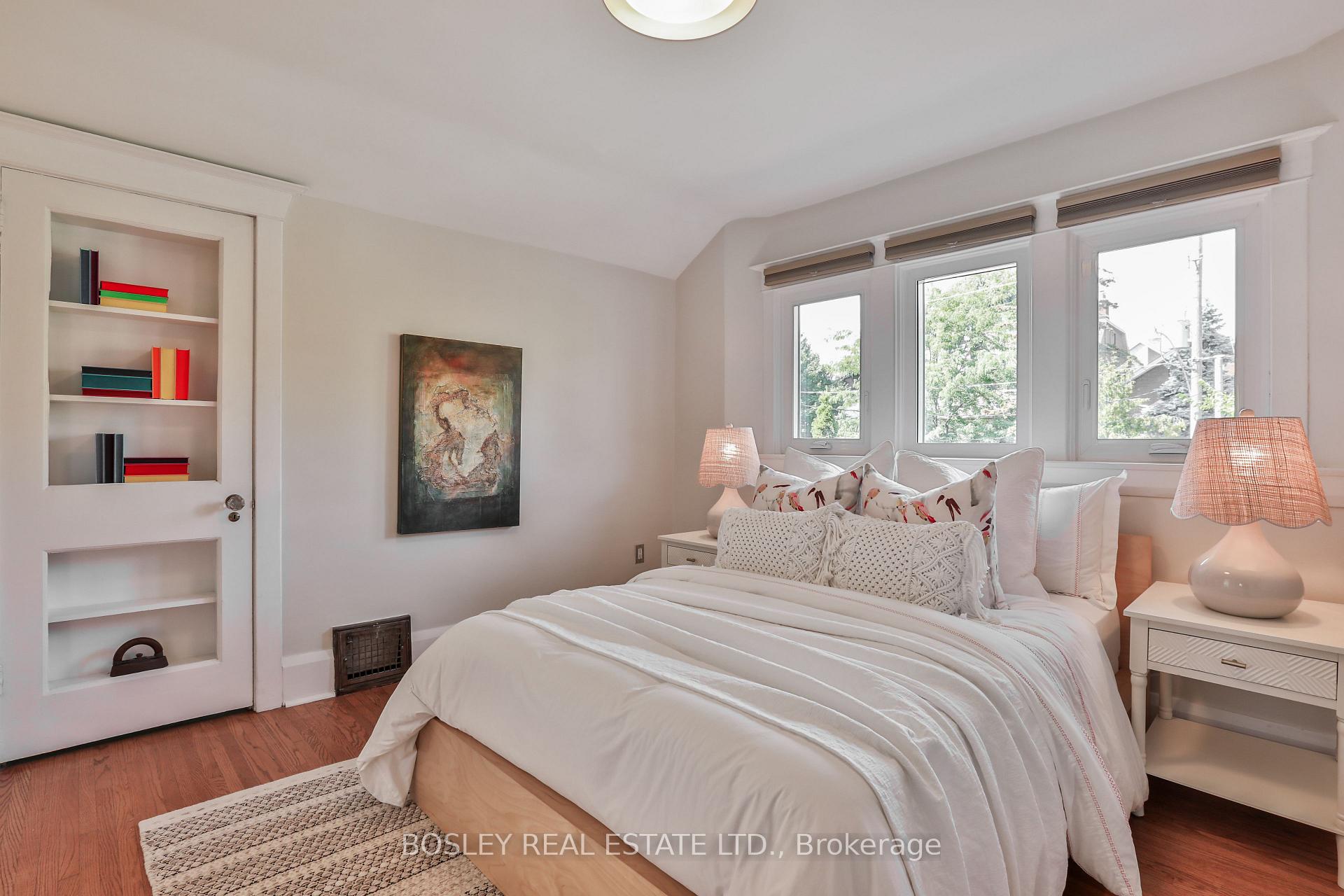 Photo 29 of 14 Beach View Crescent, Toronto, East End-Danforth — HOMEH
