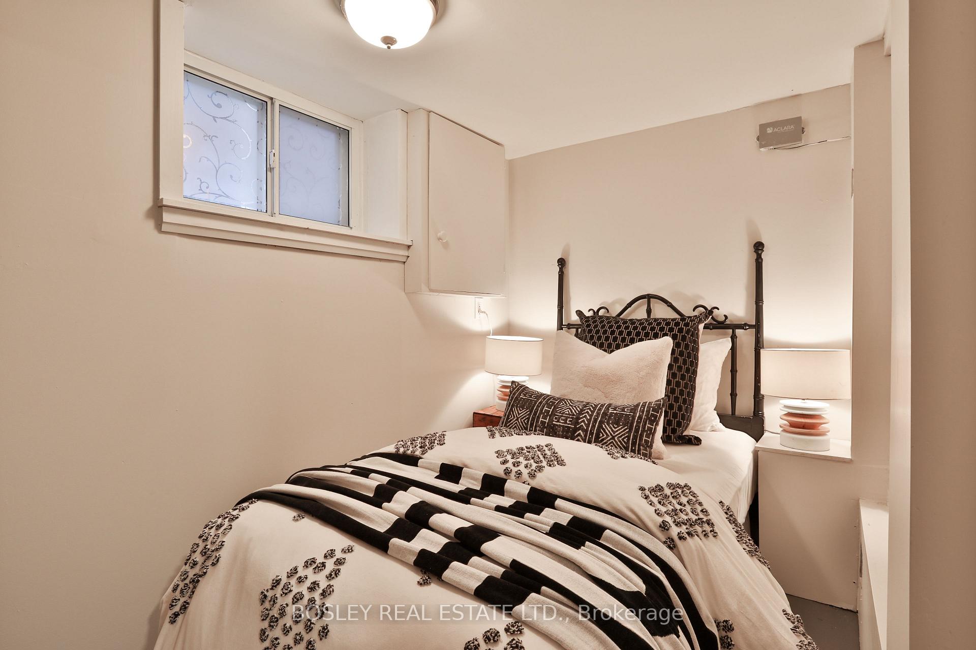 Photo 37 of 14 Beach View Crescent, Toronto, East End-Danforth — HOMEH