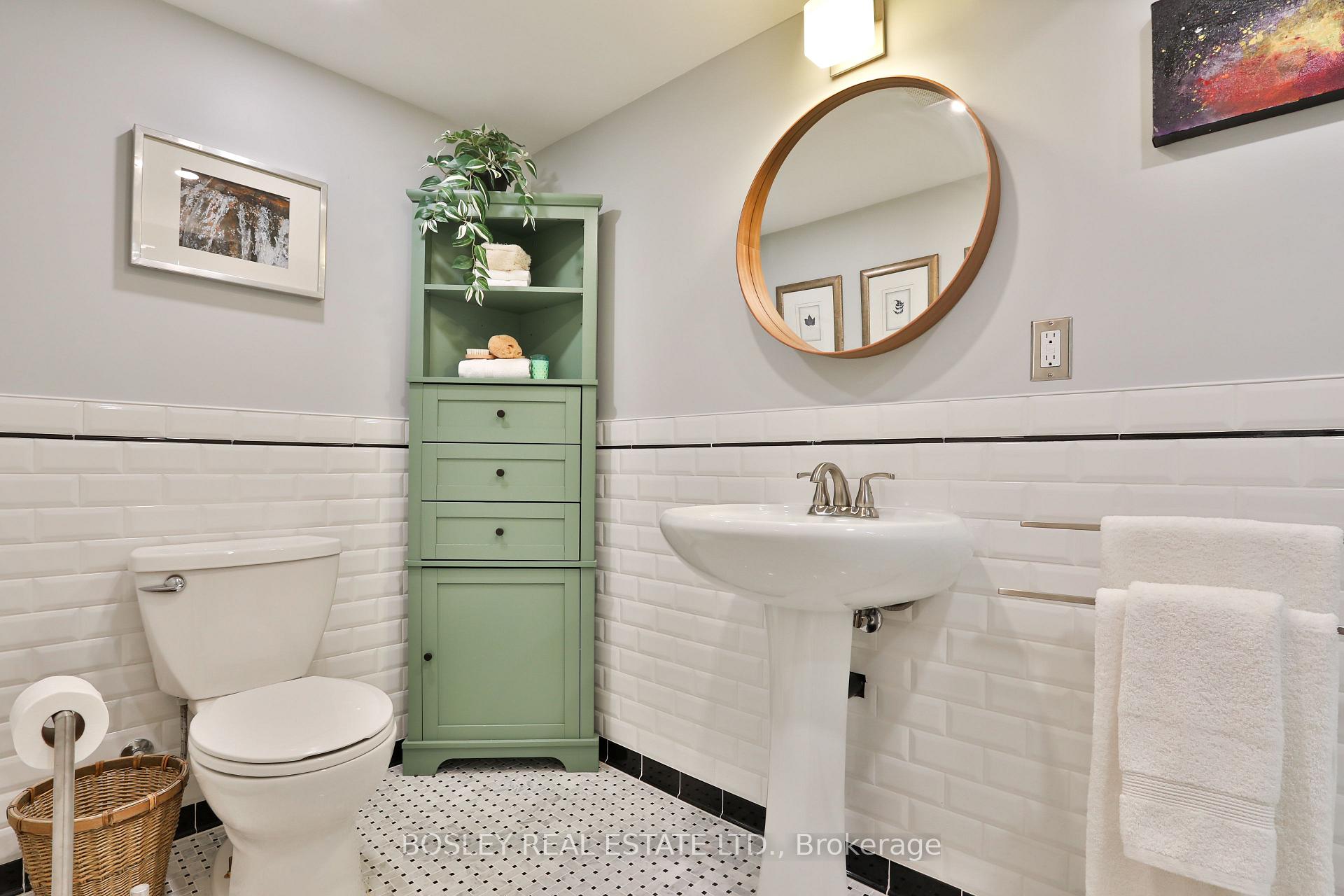 Photo 38 of 14 Beach View Crescent, Toronto, East End-Danforth — HOMEH