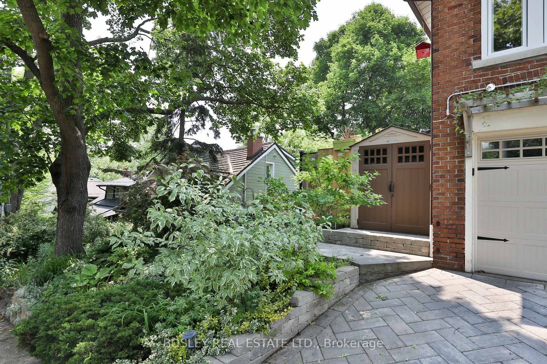 Photo 46 of 14 Beach View Crescent, Toronto, East End-Danforth — HOMEH