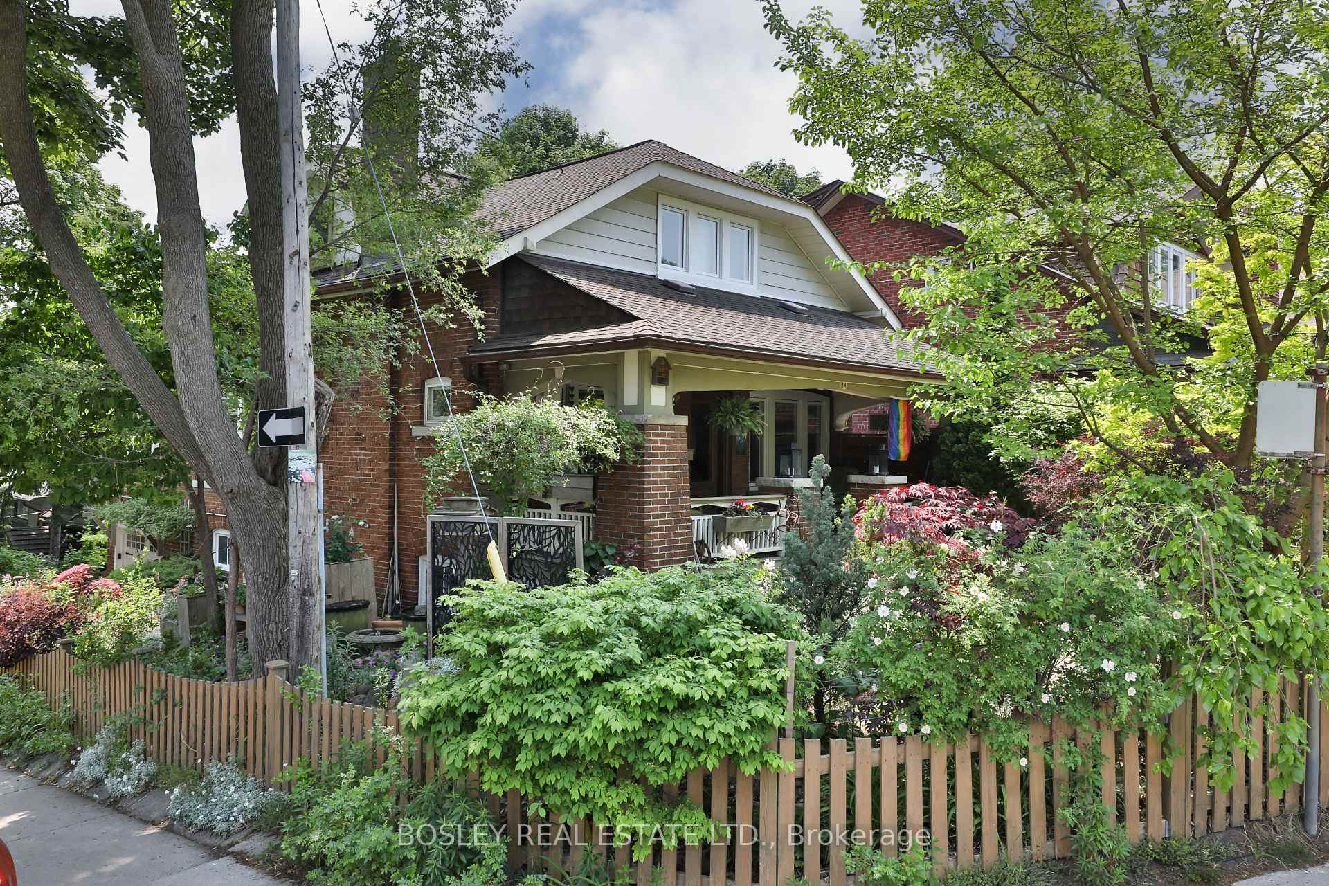 Photo 50 of 14 Beach View Crescent, Toronto, East End-Danforth — HOMEH
