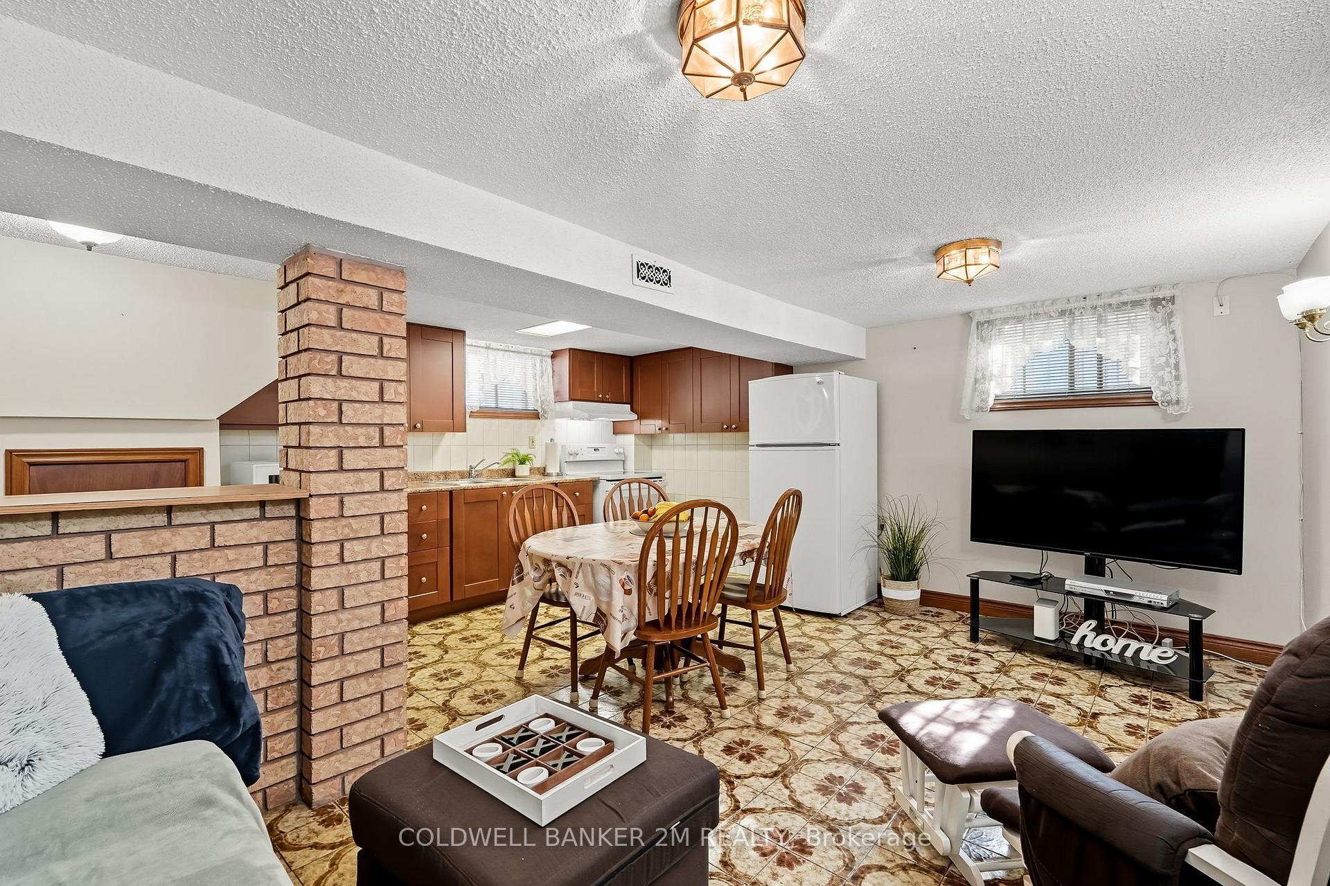 Photo 20 of 20 Coates Avenue, Toronto, Oakwood Village — HOMEH