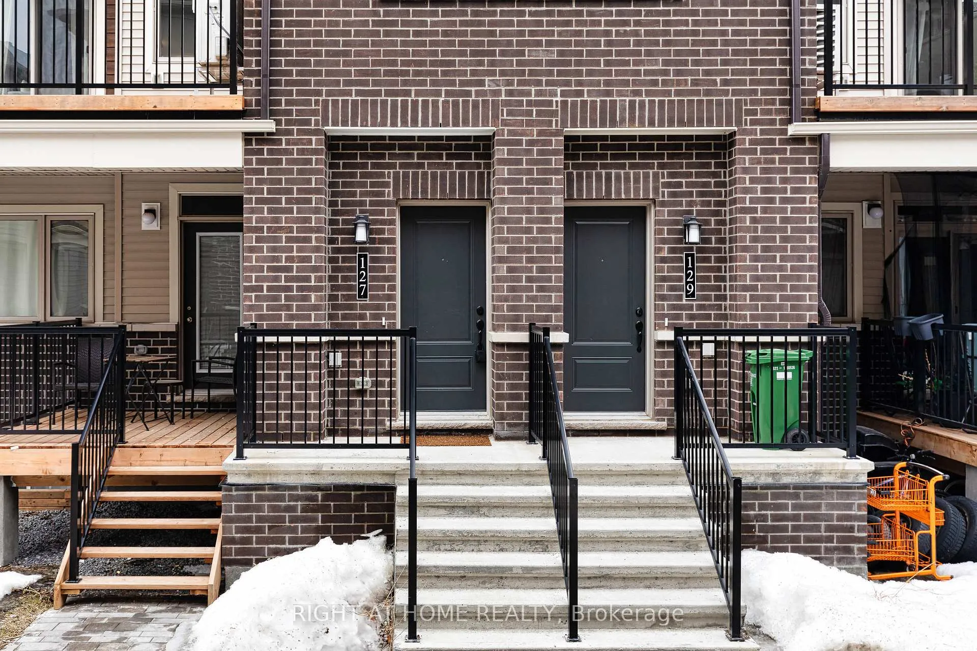 Photo 2 of 127 Anthracite Private, Ottawa, Barrhaven - Heritage Park — HOMEH