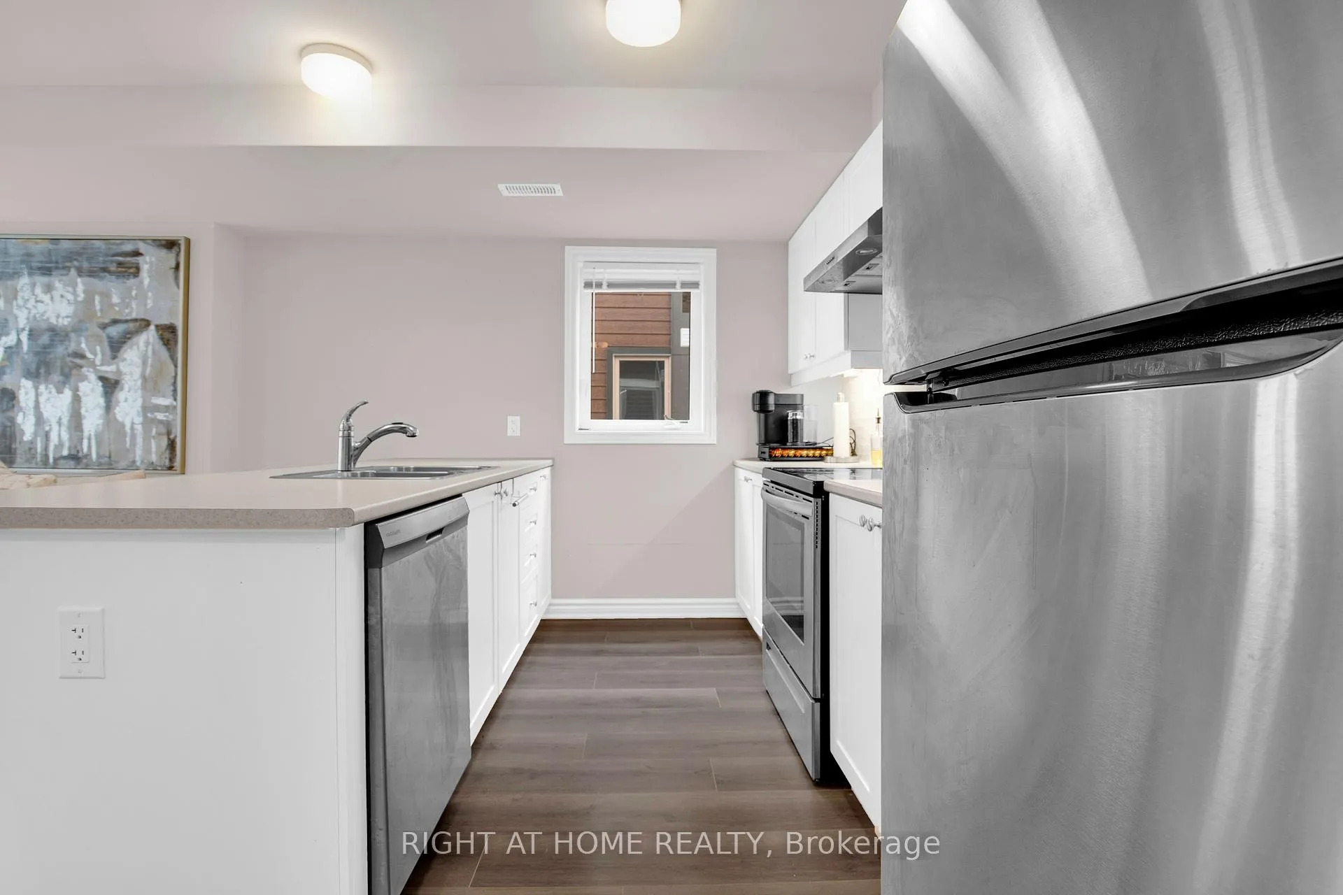 Photo 15 of 127 Anthracite Private, Ottawa, Barrhaven - Heritage Park — HOMEH