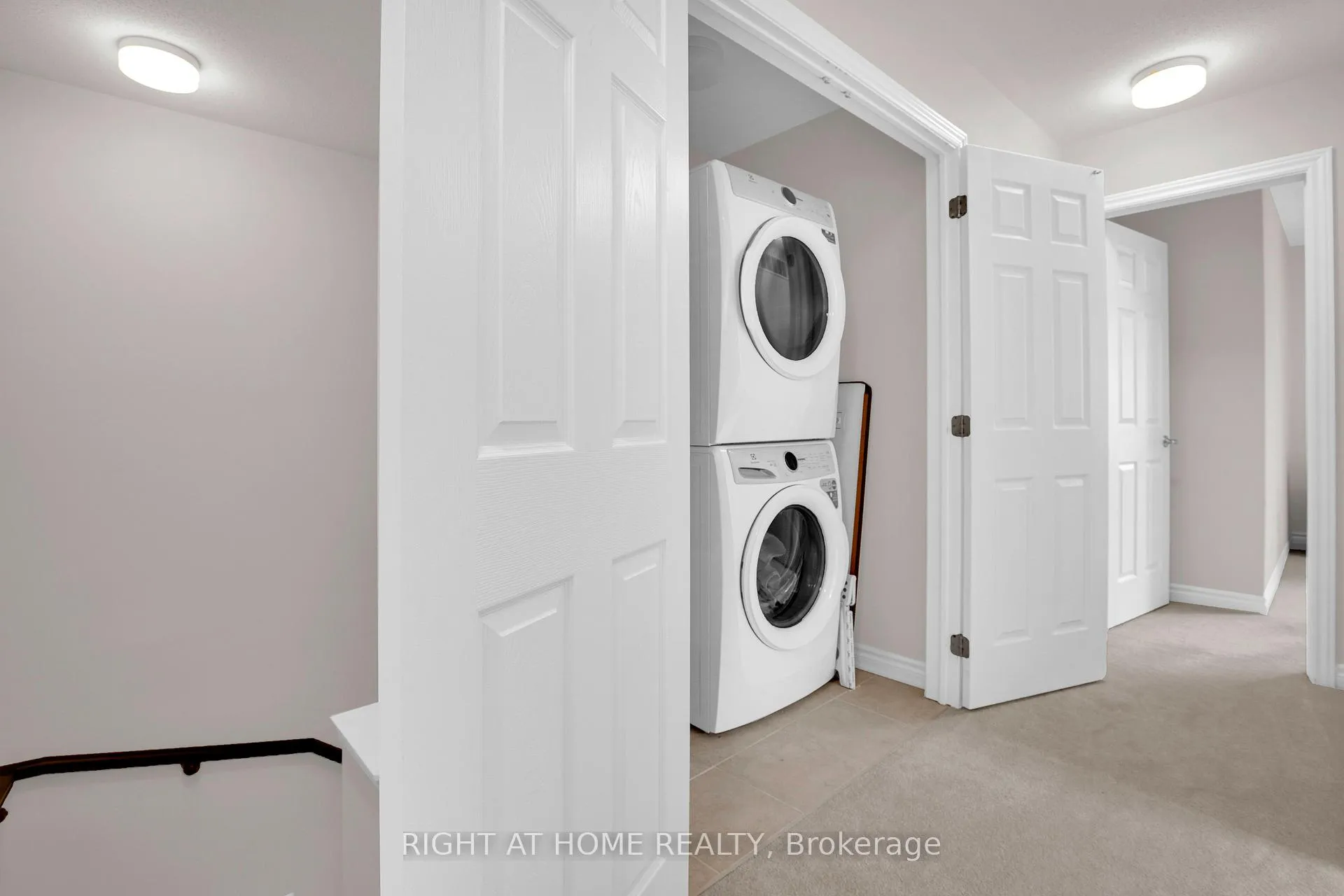 Photo 26 of 127 Anthracite Private, Ottawa, Barrhaven - Heritage Park — HOMEH