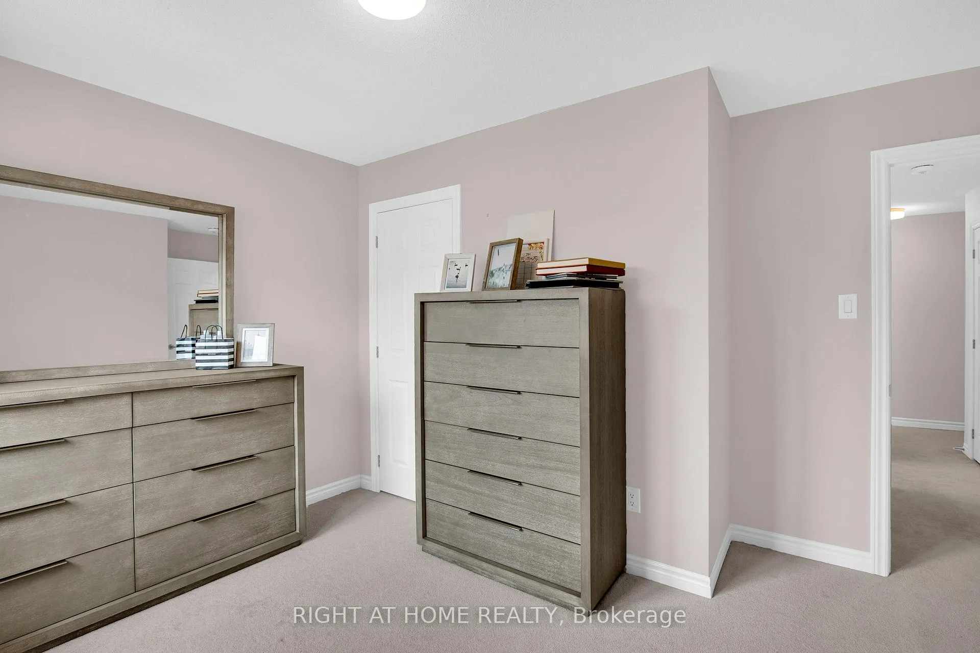 Photo 31 of 127 Anthracite Private, Ottawa, Barrhaven - Heritage Park — HOMEH