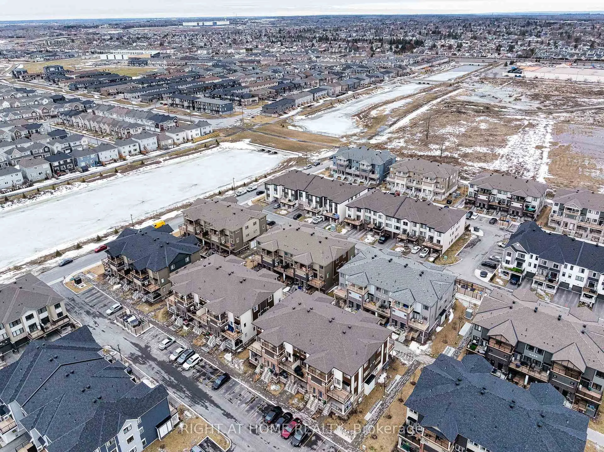 Photo 37 of 127 Anthracite Private, Ottawa, Barrhaven - Heritage Park — HOMEH