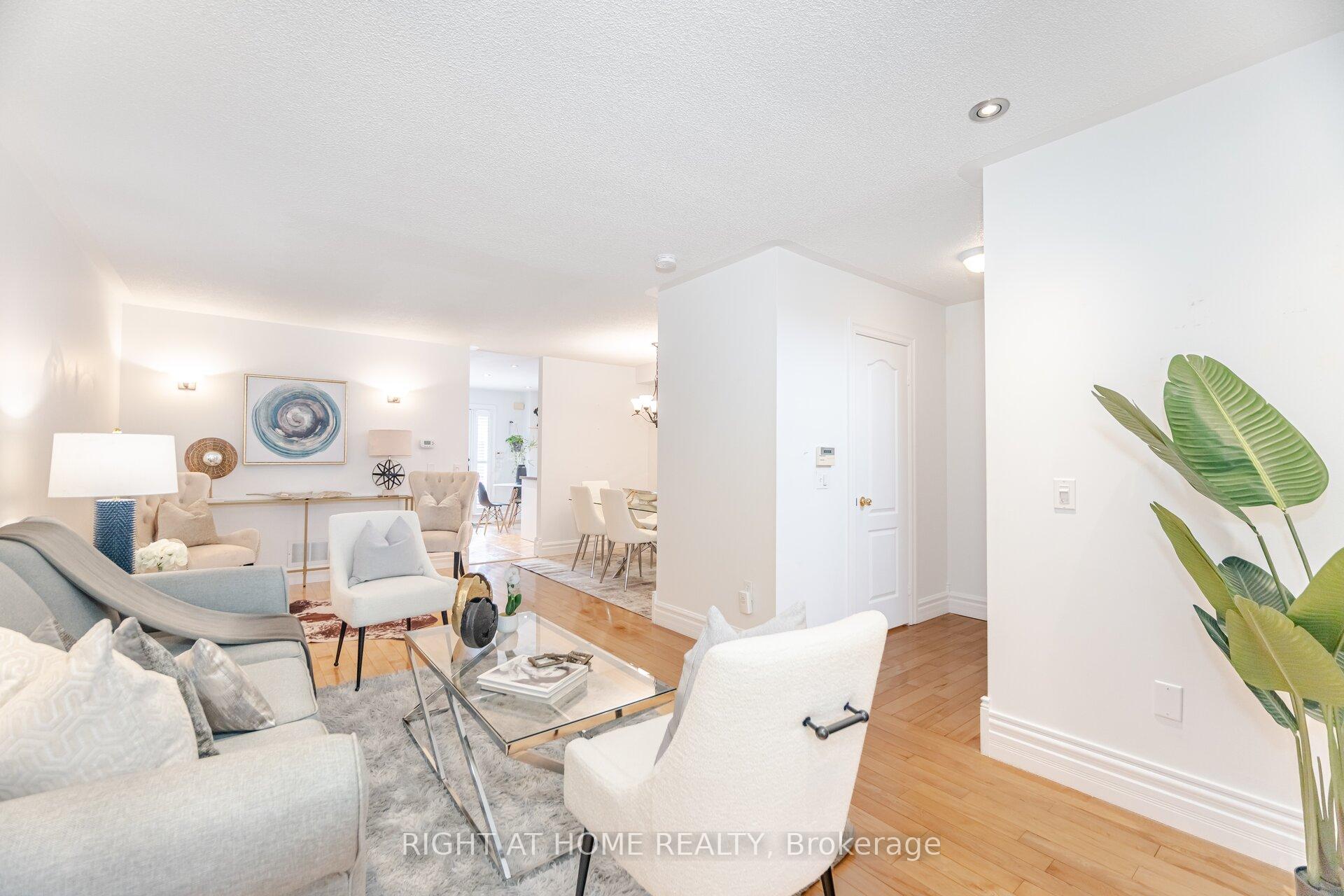 Photo 7 of 41 Acores Avenue, Toronto, Wychwood — HOMEH