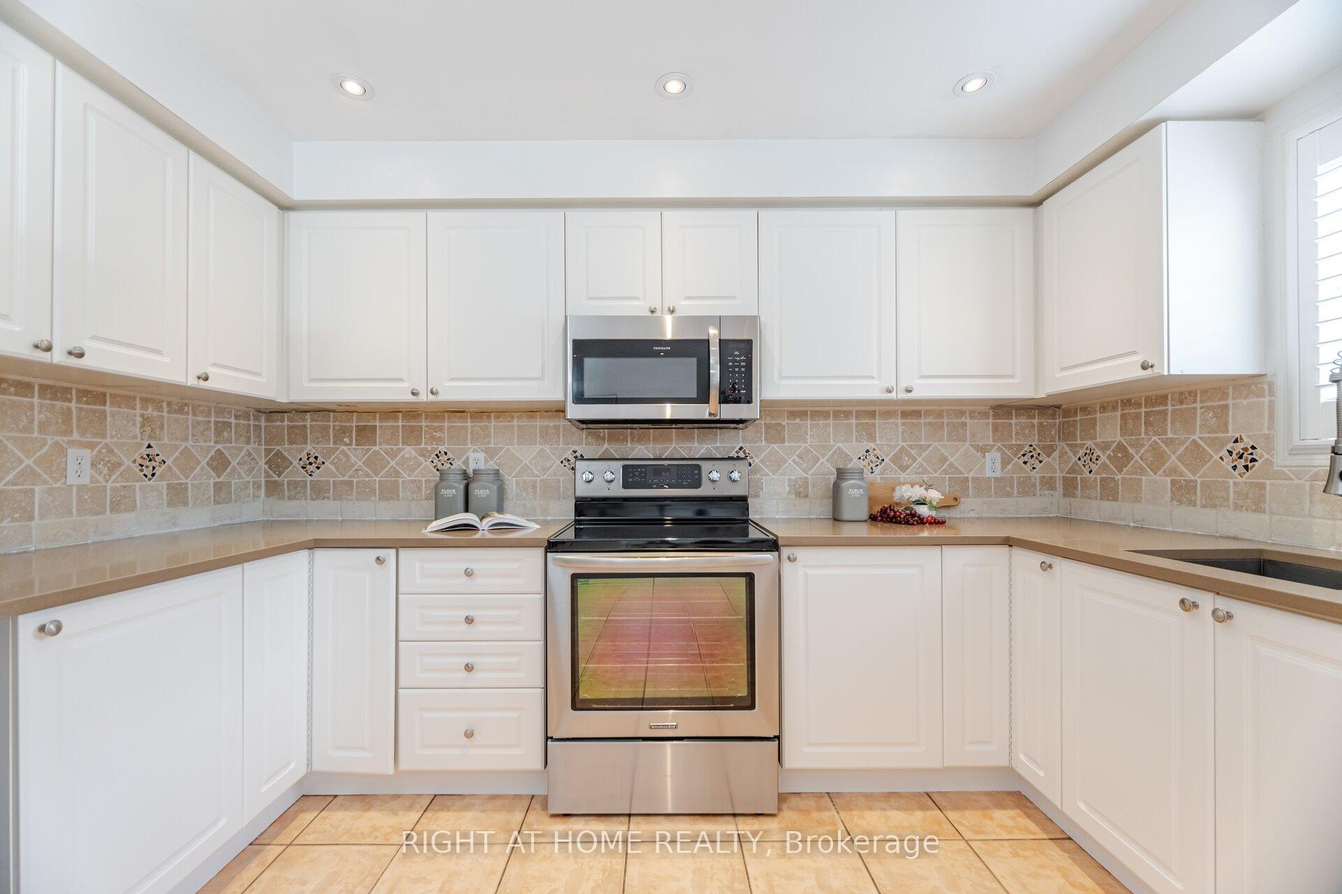 Photo 14 of 41 Acores Avenue, Toronto, Wychwood — HOMEH