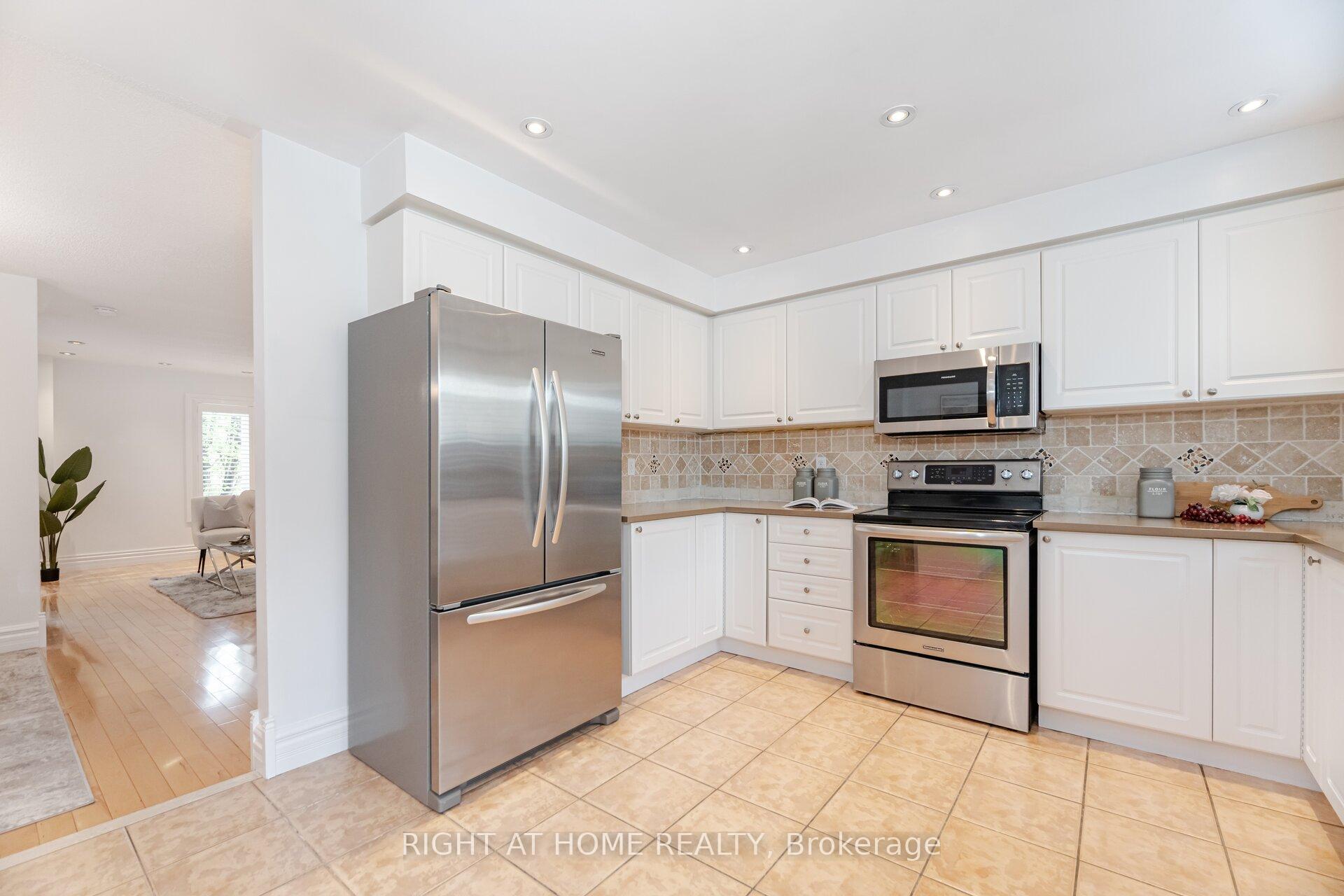 Photo 16 of 41 Acores Avenue, Toronto, Wychwood — HOMEH