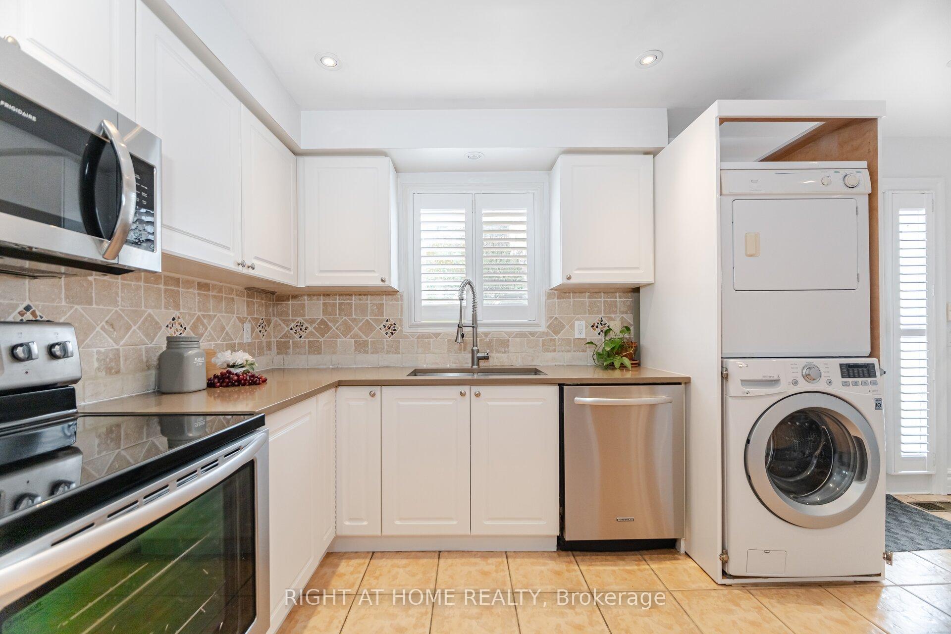 Photo 17 of 41 Acores Avenue, Toronto, Wychwood — HOMEH