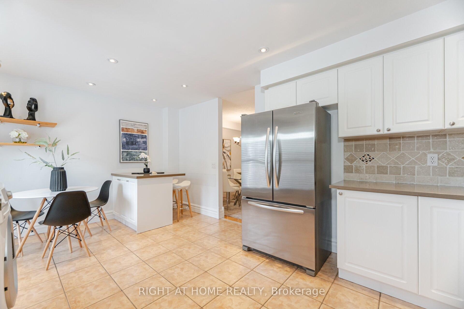 Photo 18 of 41 Acores Avenue, Toronto, Wychwood — HOMEH