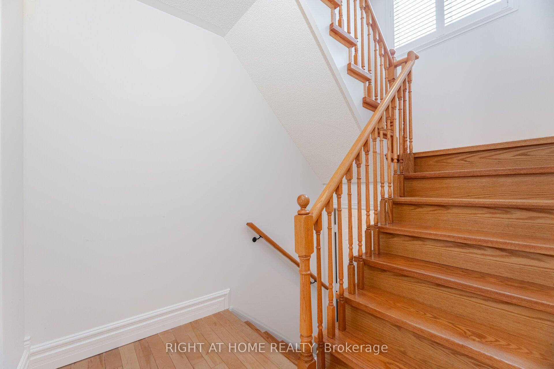 Photo 23 of 41 Acores Avenue, Toronto, Wychwood — HOMEH
