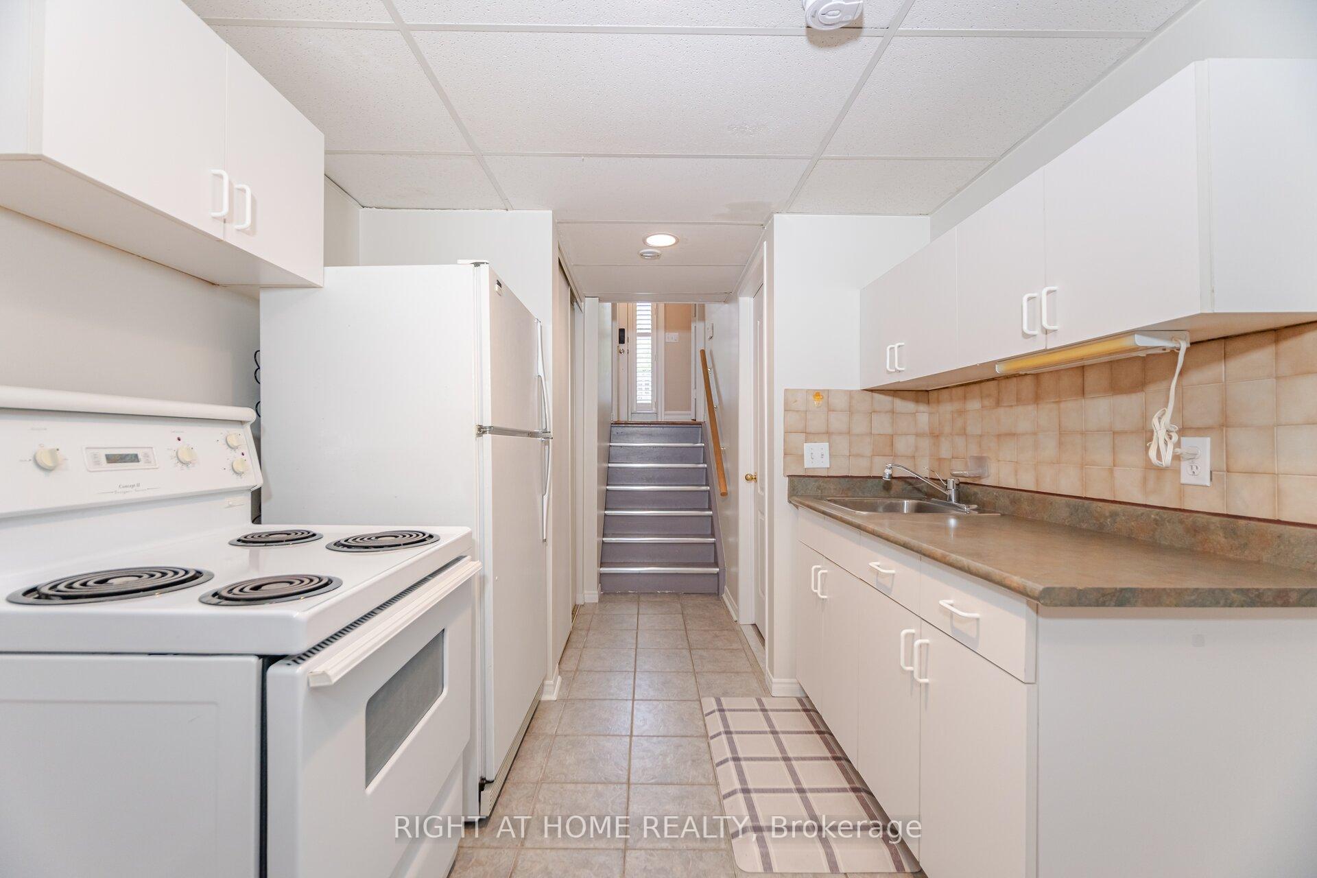 Photo 33 of 41 Acores Avenue, Toronto, Wychwood — HOMEH