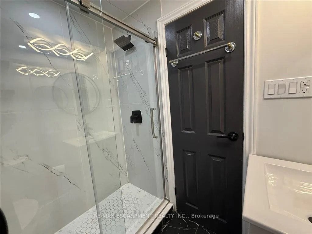 Photo 14 of Unit 2, 115 Green Road, Hamilton, Stoney Creek — HOMEH