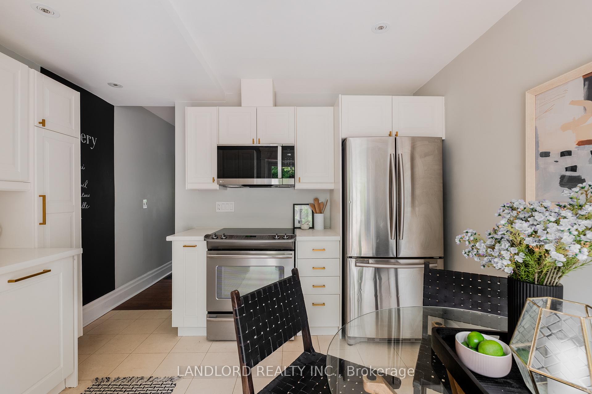 Photo 3 of 155 Golfview Avenue, Toronto, East End-Danforth — HOMEH