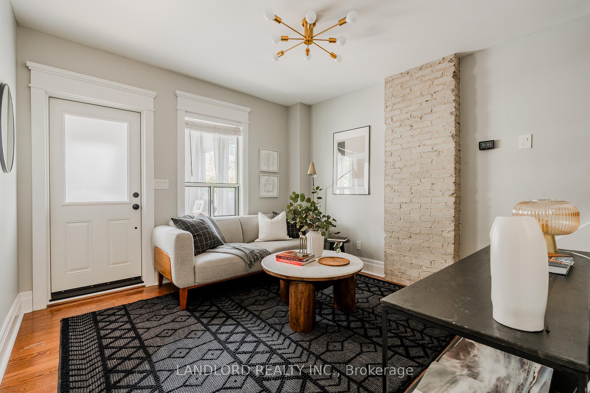 Photo 9 of 155 Golfview Avenue, Toronto, East End-Danforth — HOMEH