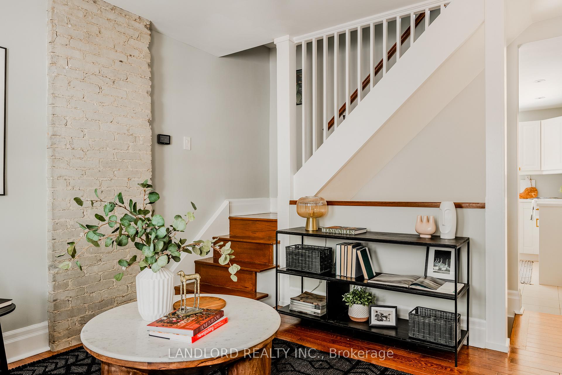 Photo 10 of 155 Golfview Avenue, Toronto, East End-Danforth — HOMEH