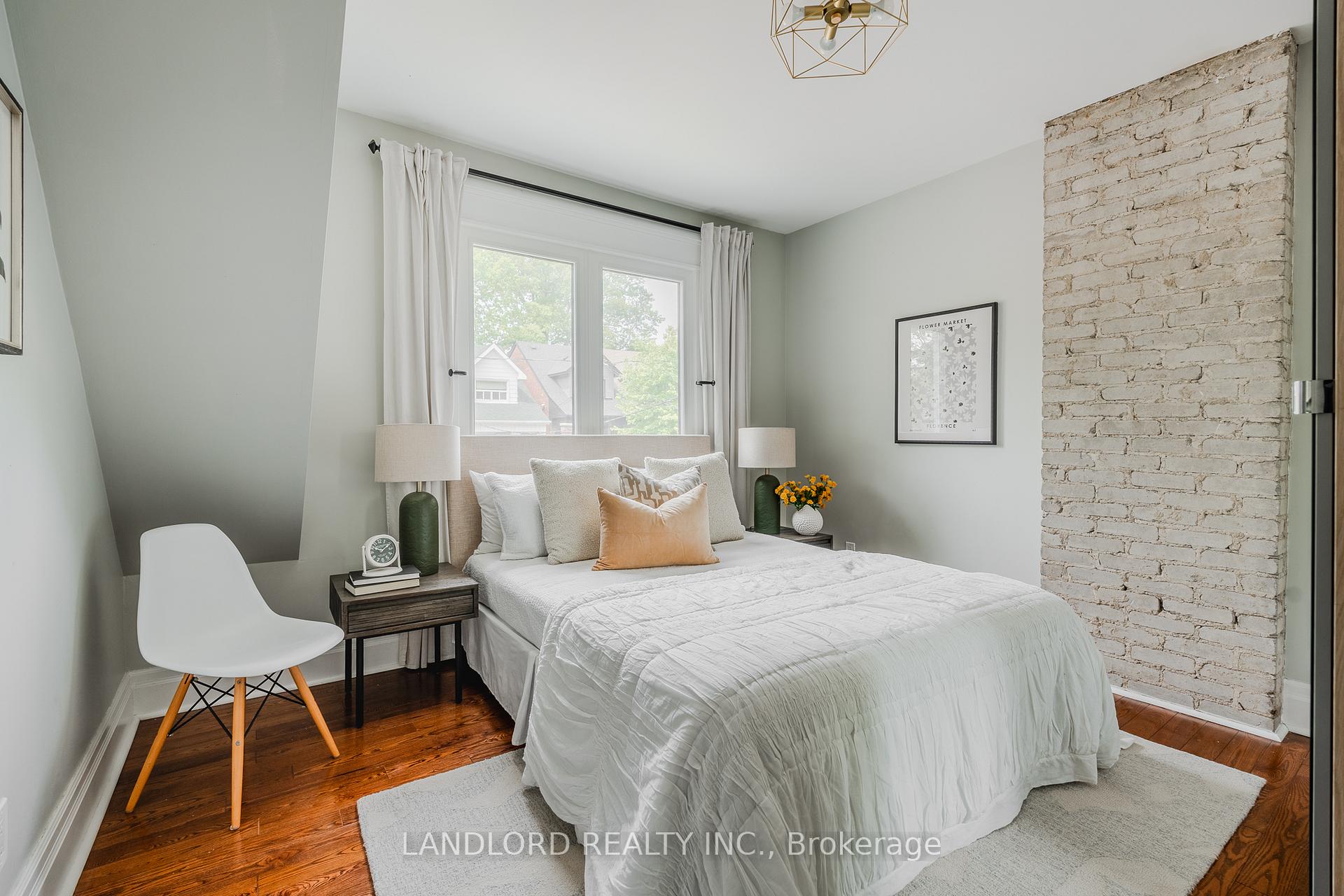 Photo 12 of 155 Golfview Avenue, Toronto, East End-Danforth — HOMEH
