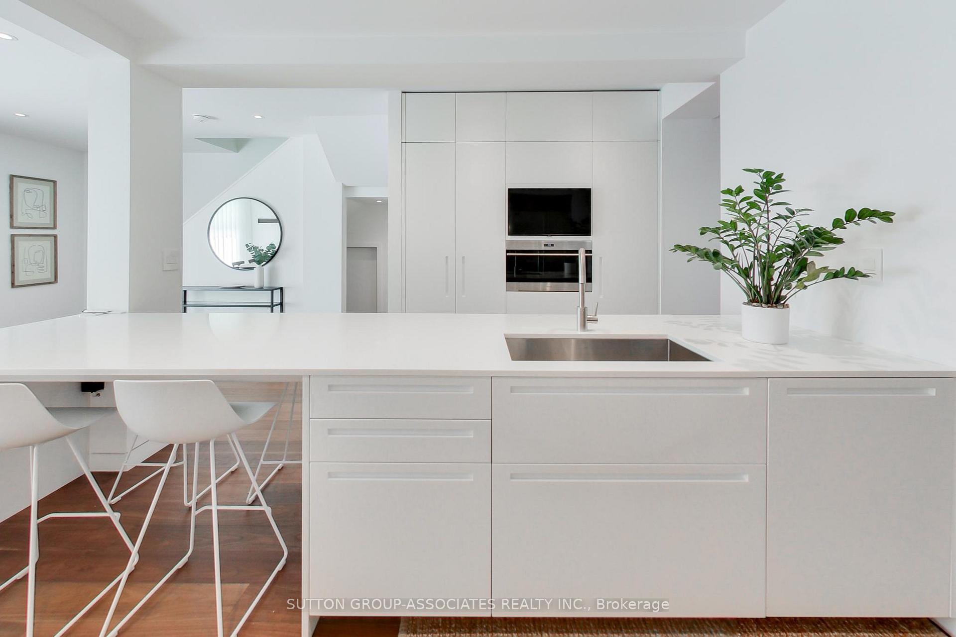 Photo 10 of 83 Pinewood Avenue, Toronto, Humewood-Cedarvale — HOMEH