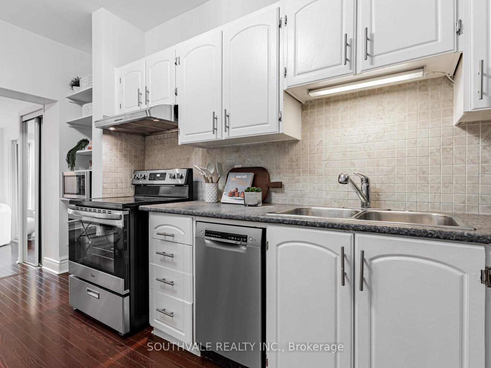 Photo 12 of 104 Dearbourne Avenue, Toronto, North Riverdale — HOMEH