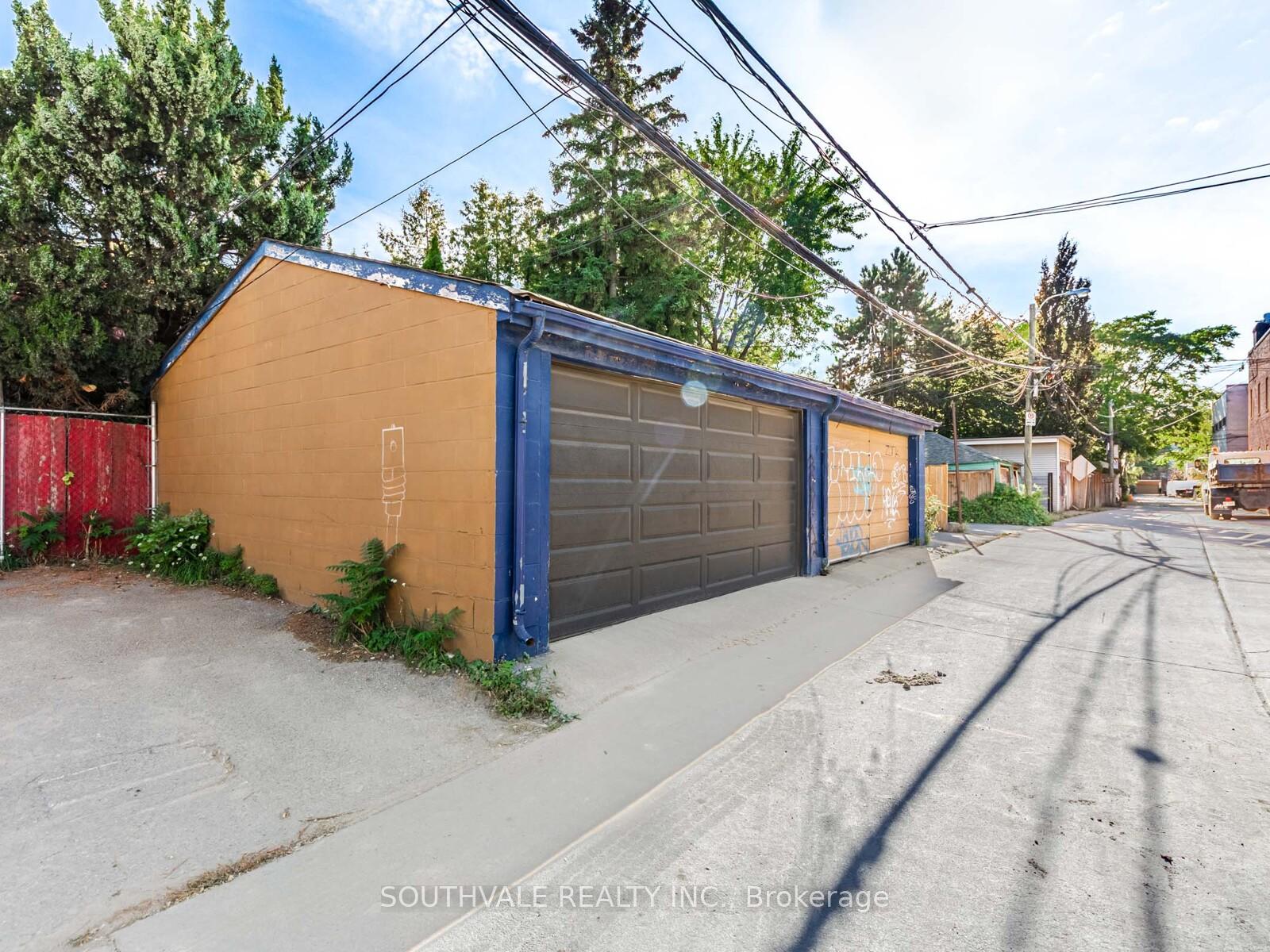 Photo 37 of 104 Dearbourne Avenue, Toronto, North Riverdale — HOMEH