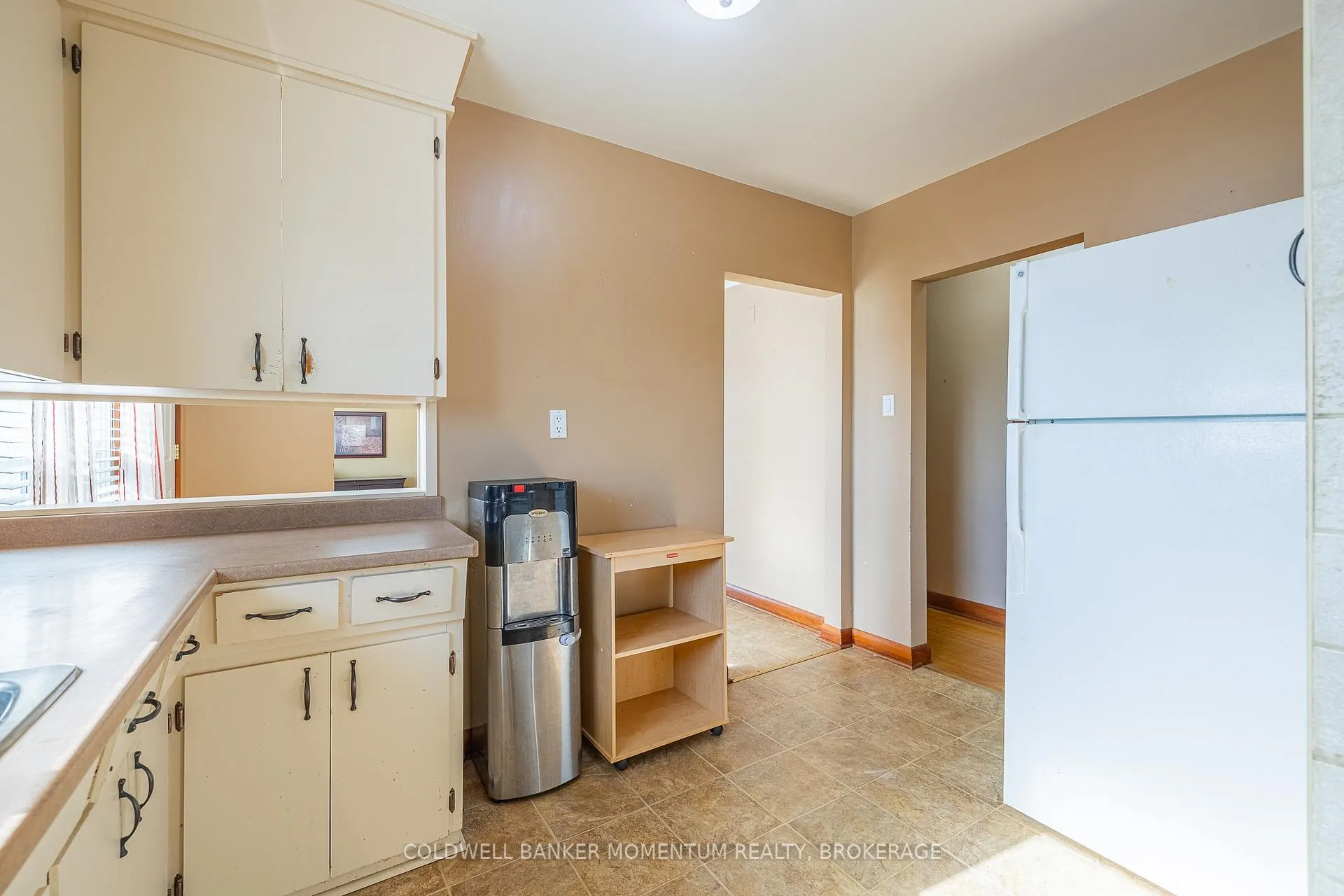 Photo 10 of 110 Sullivan Avenue, Thorold, Thorold Downtown — HOMEH