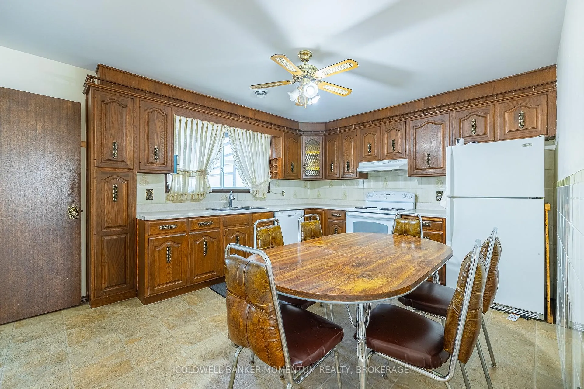 Photo 18 of 110 Sullivan Avenue, Thorold, Thorold Downtown — HOMEH