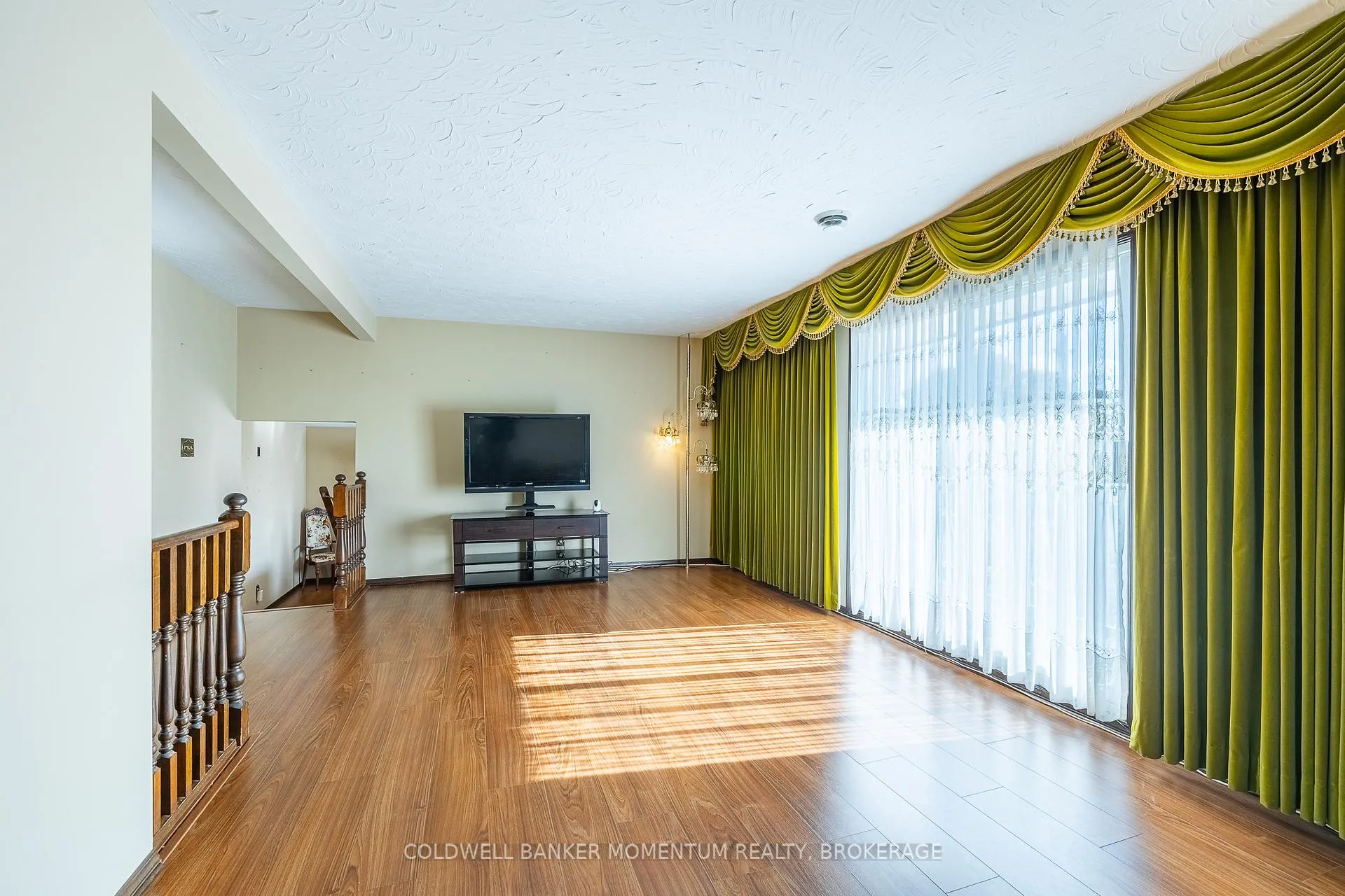 Photo 23 of 110 Sullivan Avenue, Thorold, Thorold Downtown — HOMEH