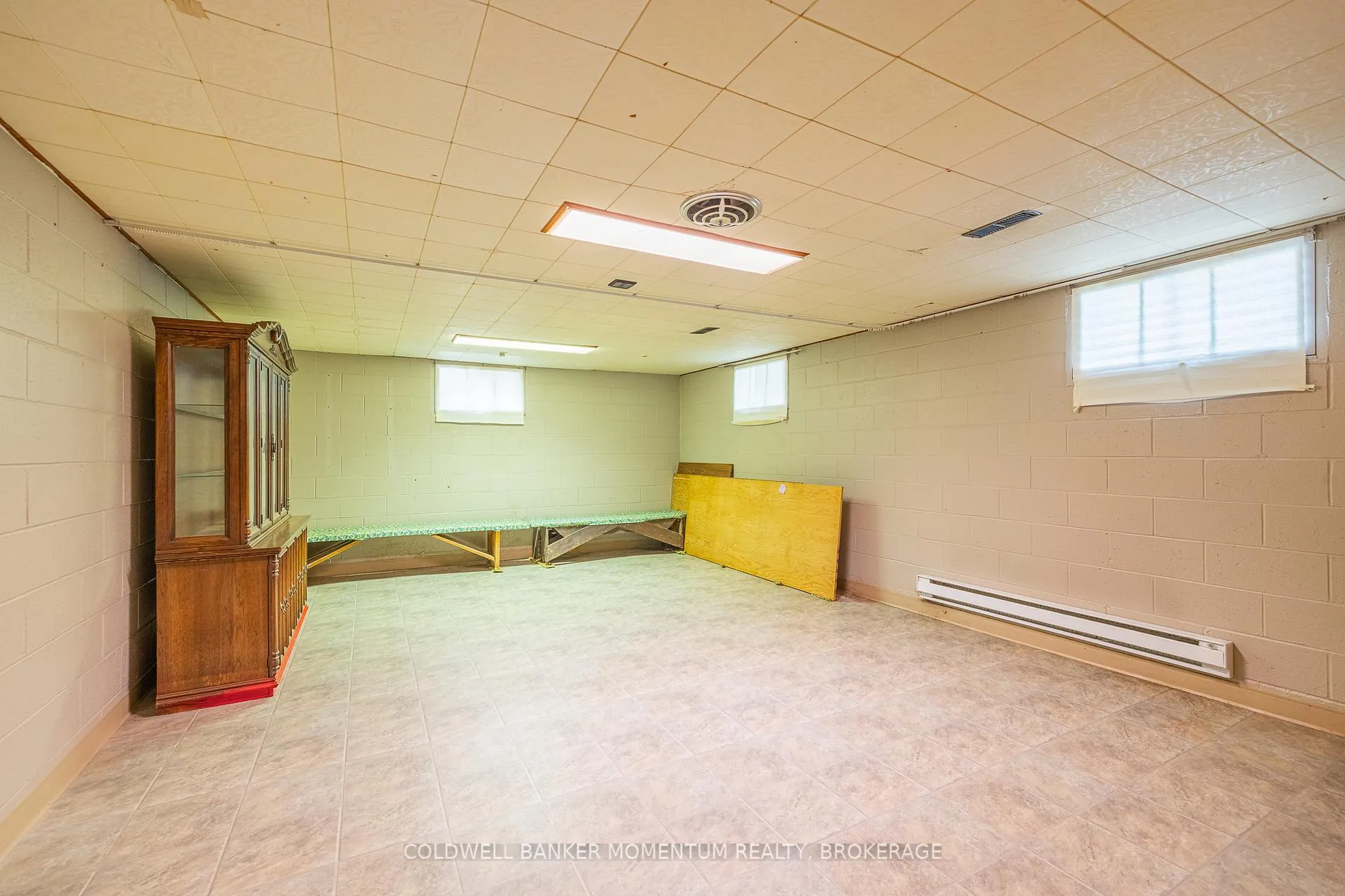 Photo 35 of 110 Sullivan Avenue, Thorold, Thorold Downtown — HOMEH