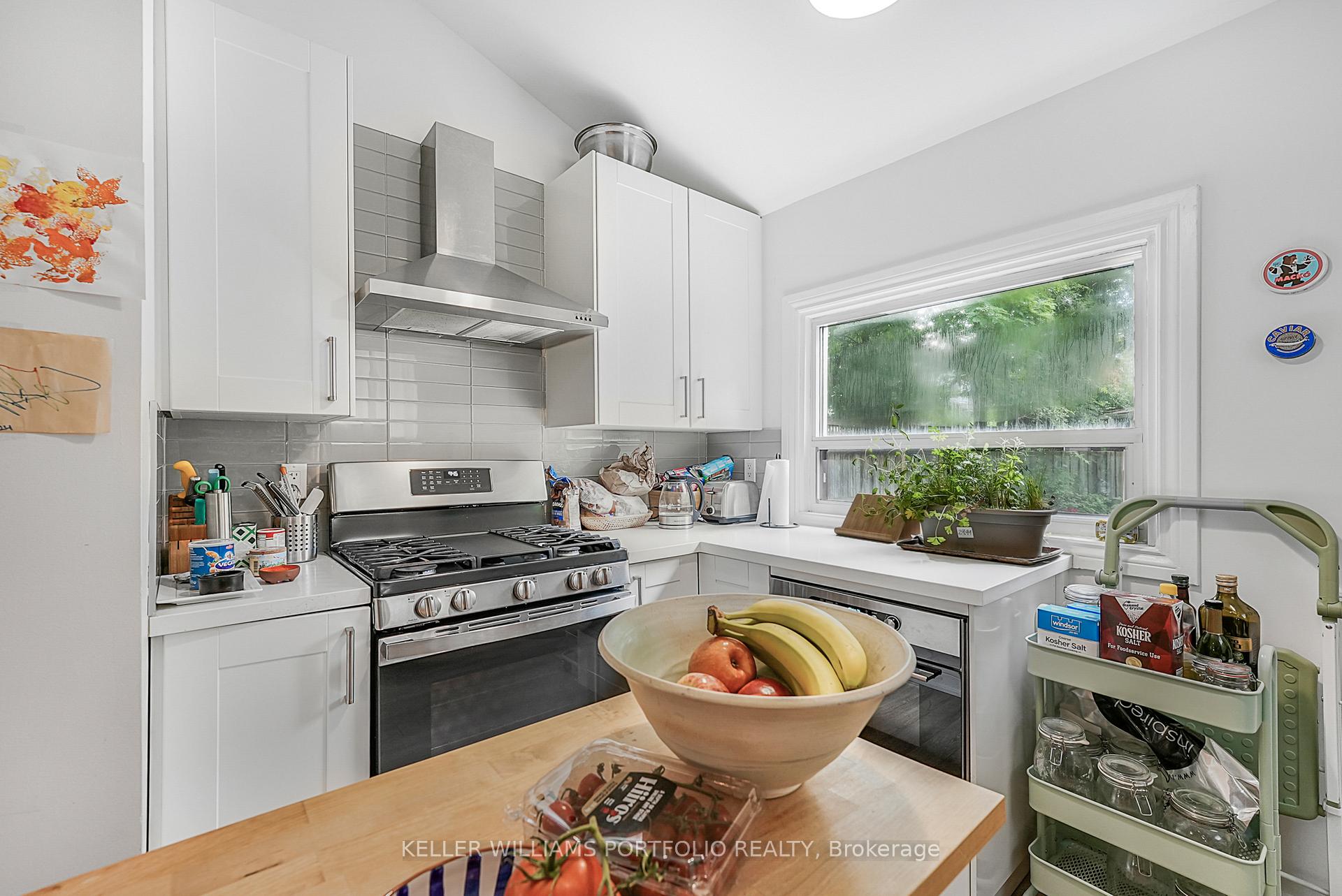 Photo 2 of 31 Morton Road, Toronto, East End-Danforth — HOMEH