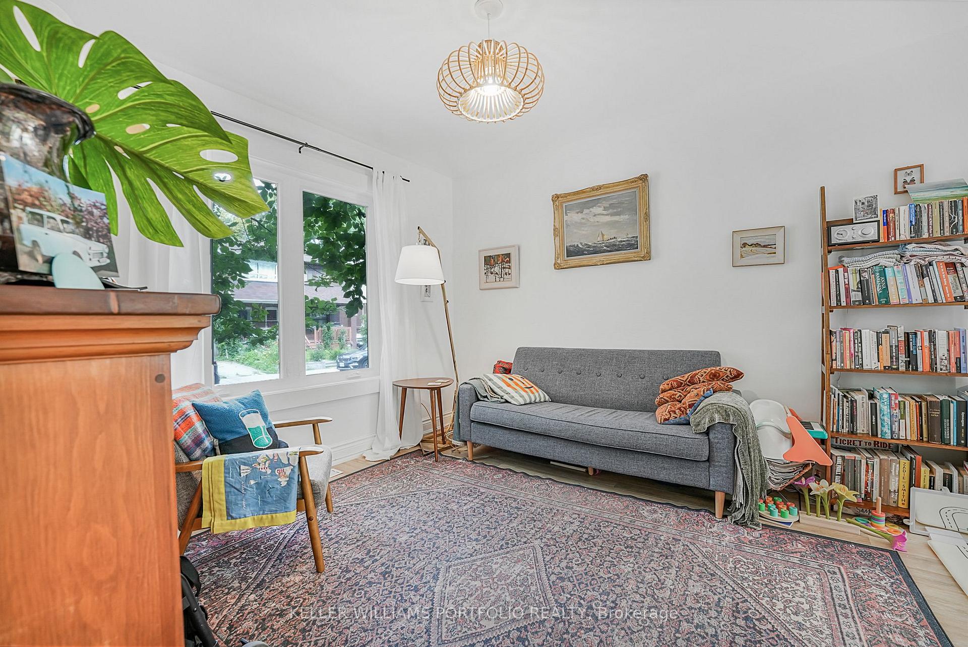 Photo 3 of 31 Morton Road, Toronto, East End-Danforth — HOMEH