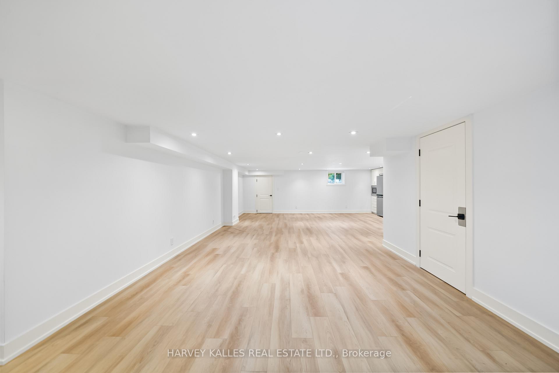 Photo 5 of Unit Basement, 77 Fairholme Avenue, Toronto, Englemount-Lawrence — HOMEH