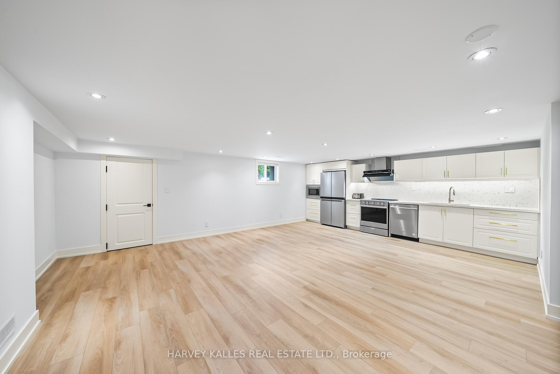 Photo 7 of Unit Basement, 77 Fairholme Avenue, Toronto, Englemount-Lawrence — HOMEH