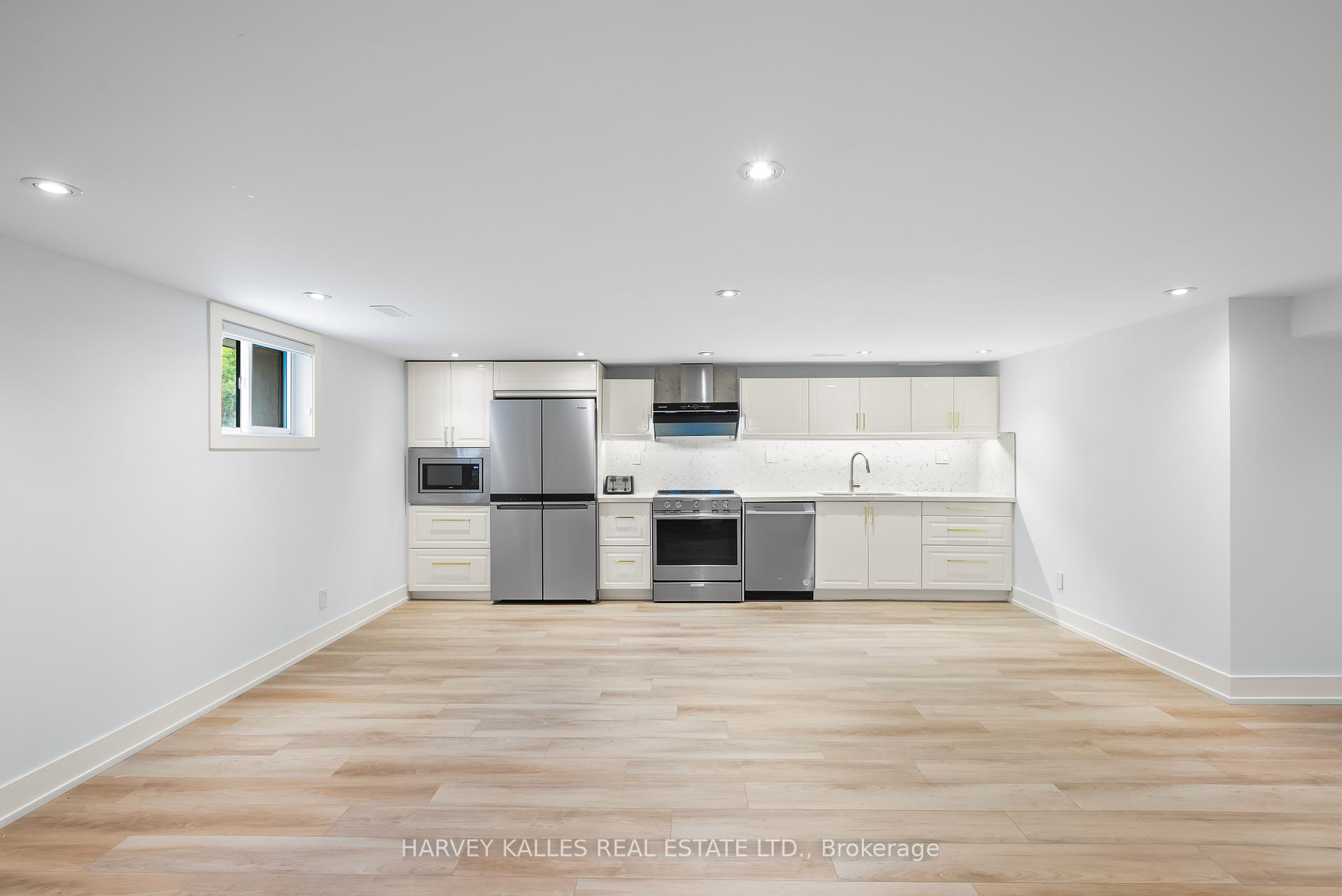 Photo 8 of Unit Basement, 77 Fairholme Avenue, Toronto, Englemount-Lawrence — HOMEH