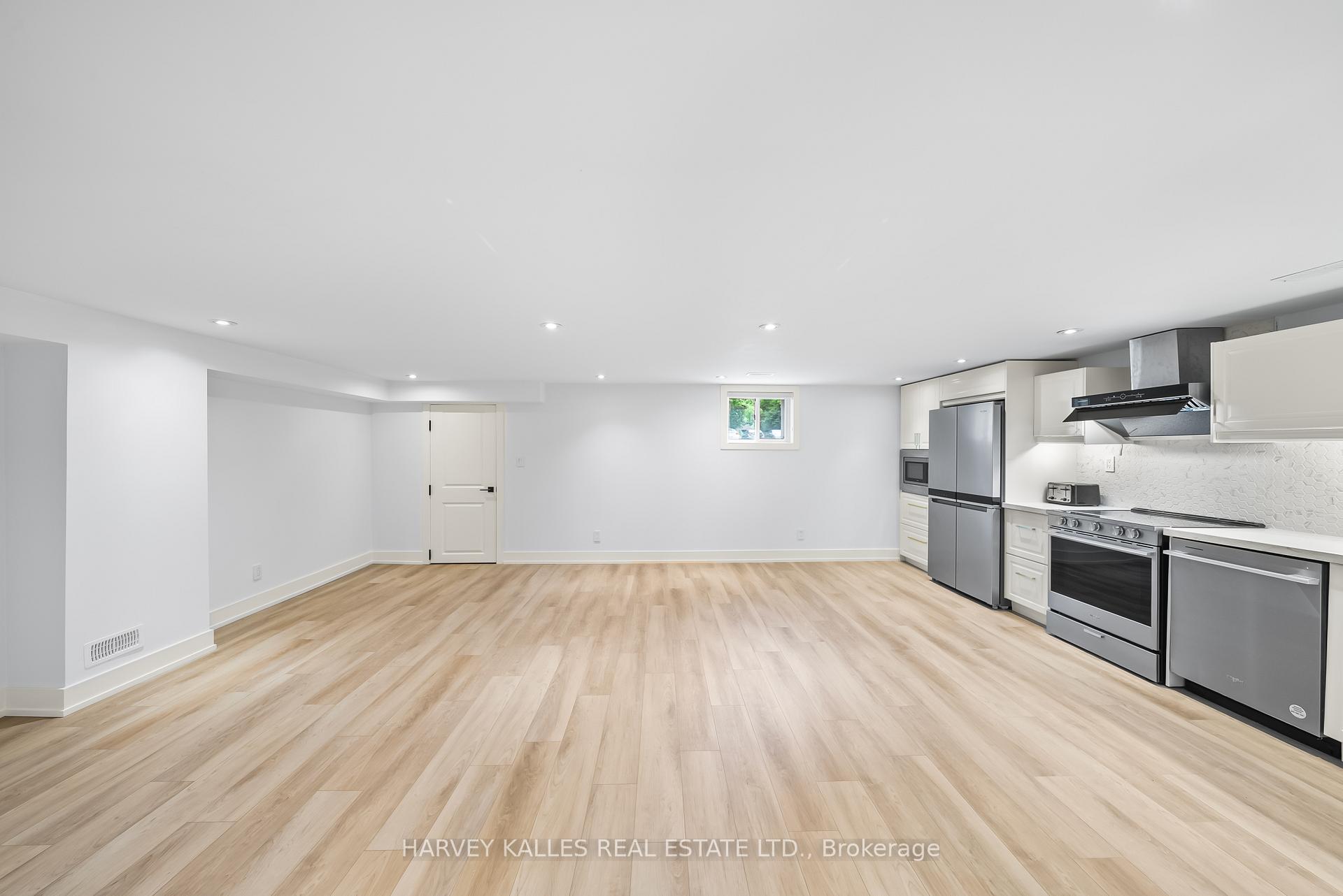 Photo 12 of Unit Basement, 77 Fairholme Avenue, Toronto, Englemount-Lawrence — HOMEH