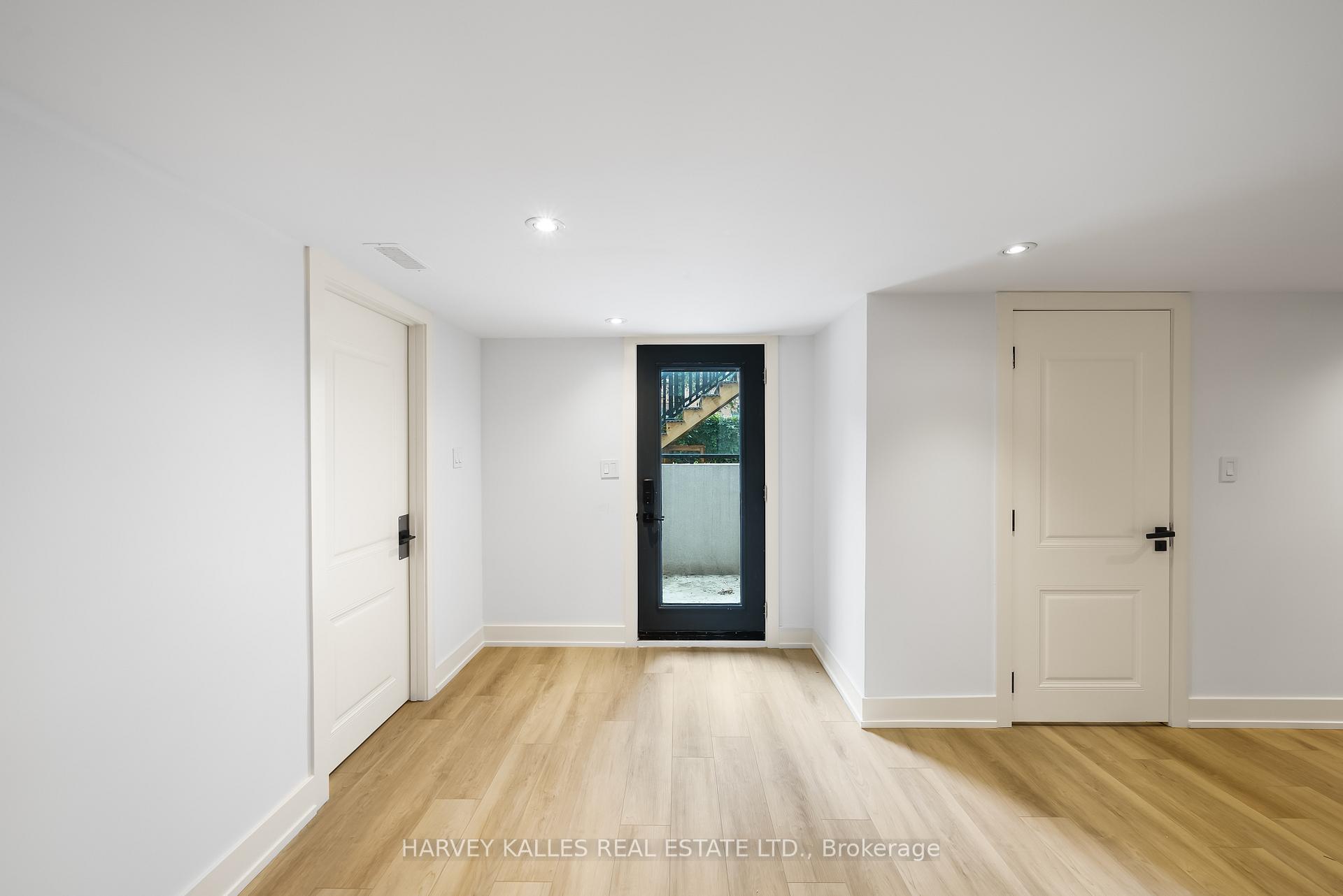Photo 13 of Unit Basement, 77 Fairholme Avenue, Toronto, Englemount-Lawrence — HOMEH