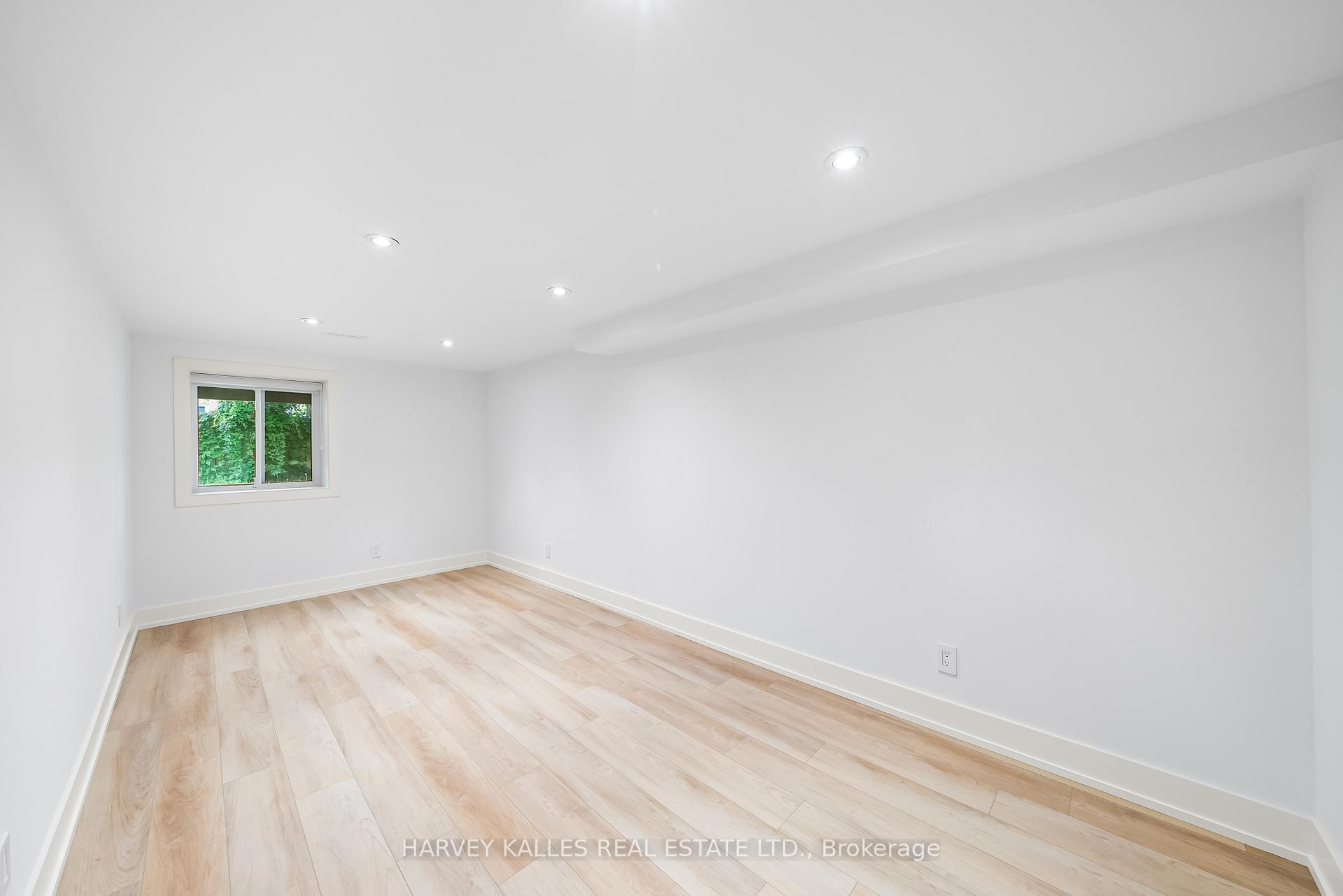 Photo 18 of Unit Basement, 77 Fairholme Avenue, Toronto, Englemount-Lawrence — HOMEH