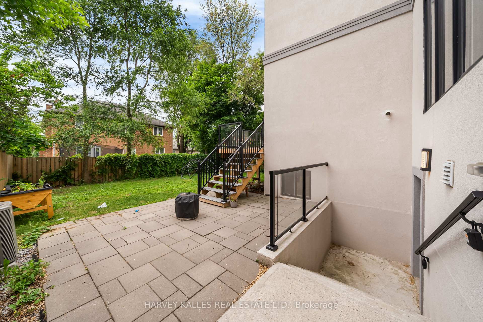 Photo 24 of Unit Basement, 77 Fairholme Avenue, Toronto, Englemount-Lawrence — HOMEH