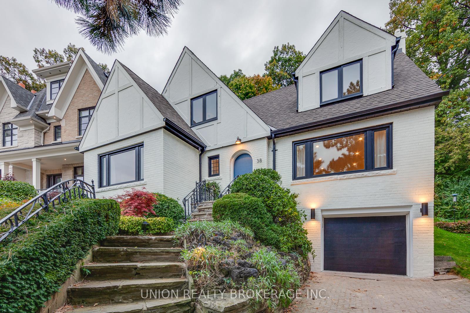 Photo 1 of 38 Long Crescent, Toronto, The Beaches — HOMEH