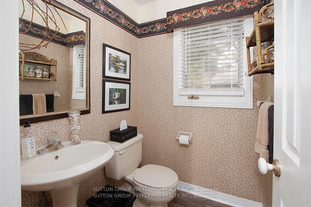 Photo 24 of 63 Wheeler Court, Thames Centre, Dorchester — HOMEH