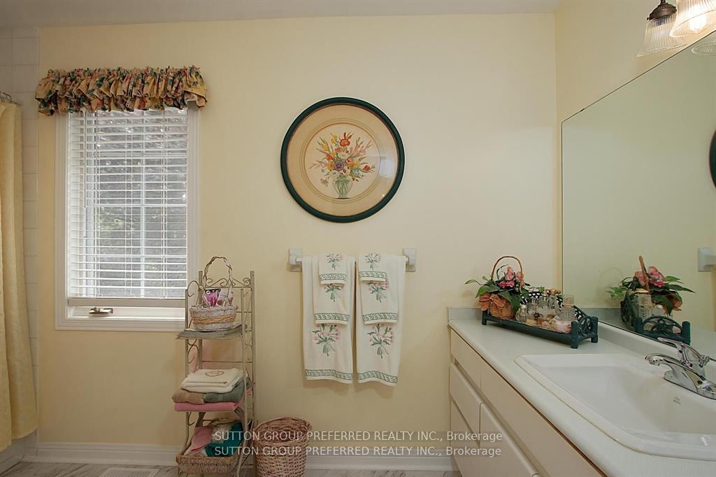 Photo 30 of 63 Wheeler Court, Thames Centre, Dorchester — HOMEH